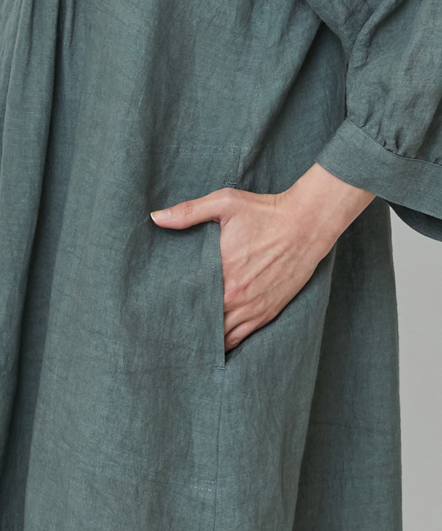 【LOISIR】グランジリネンタックディテールワンピース 詳細画像 カーキ 17