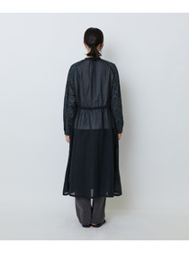 【LOISIR】【アーティストコラボ】LOISIR&times;TORANEKOBONBON エンブロイダリーワンピース 詳細画像 ブラック系その他 10