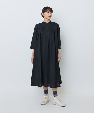 【LOISIR】オーガニックコットンローンスタンドカラーワンピース 詳細画像 ブラック 1