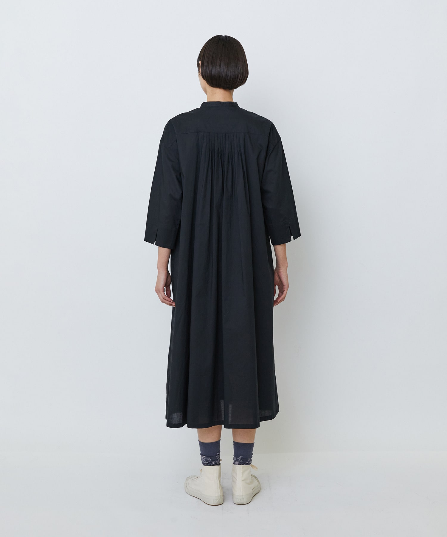 【LOISIR】オーガニックコットンローンスタンドカラーワンピース 詳細画像 ブラック 18