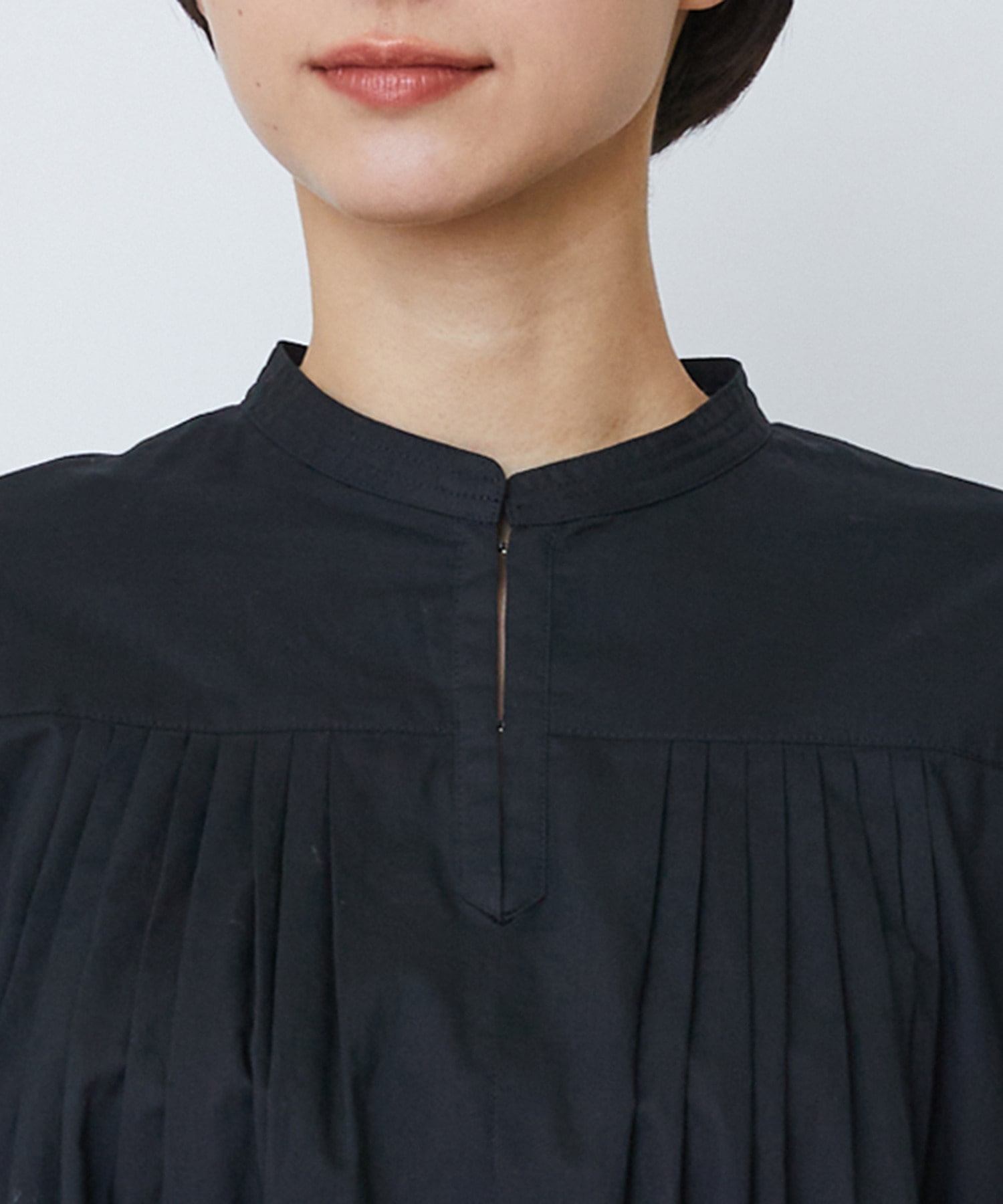 【LOISIR】オーガニックコットンローンスタンドカラーワンピース 詳細画像 ブラック 19