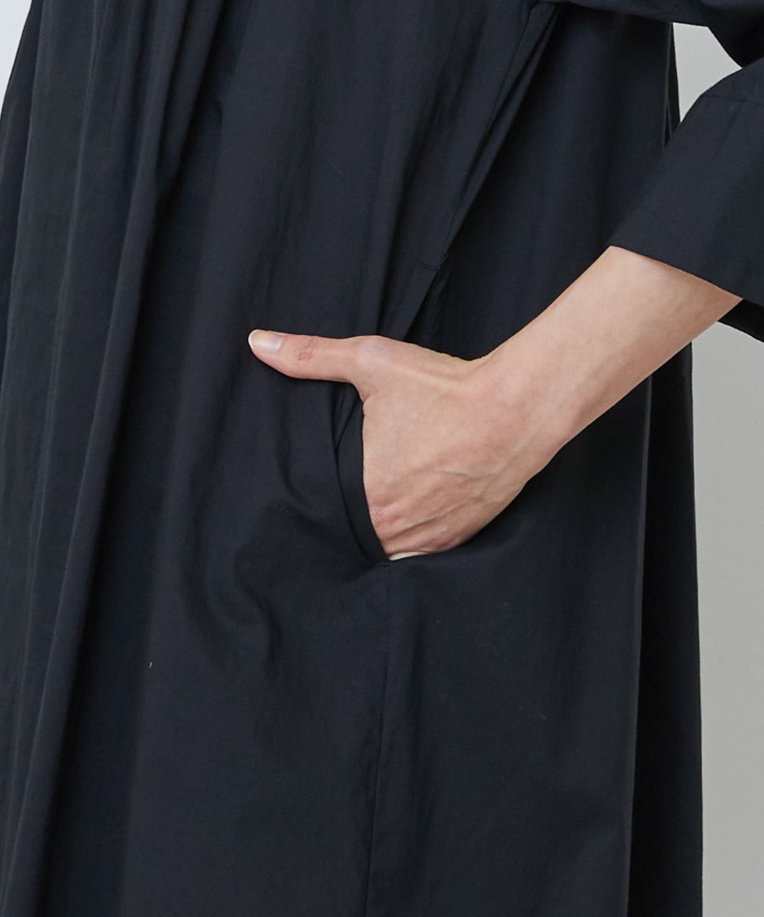 【LOISIR】オーガニックコットンローンスタンドカラーワンピース 詳細画像 ブラック 22