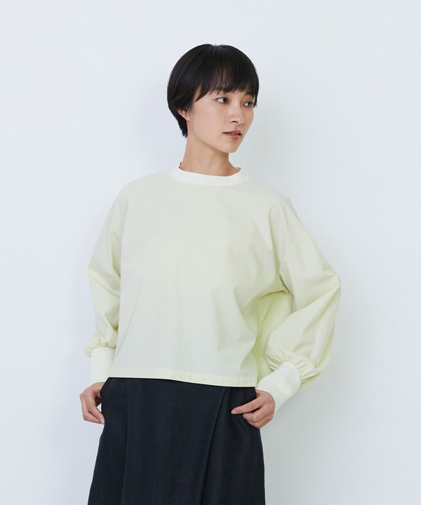 リブ使いショートブラウスリブ使いショートブラウス