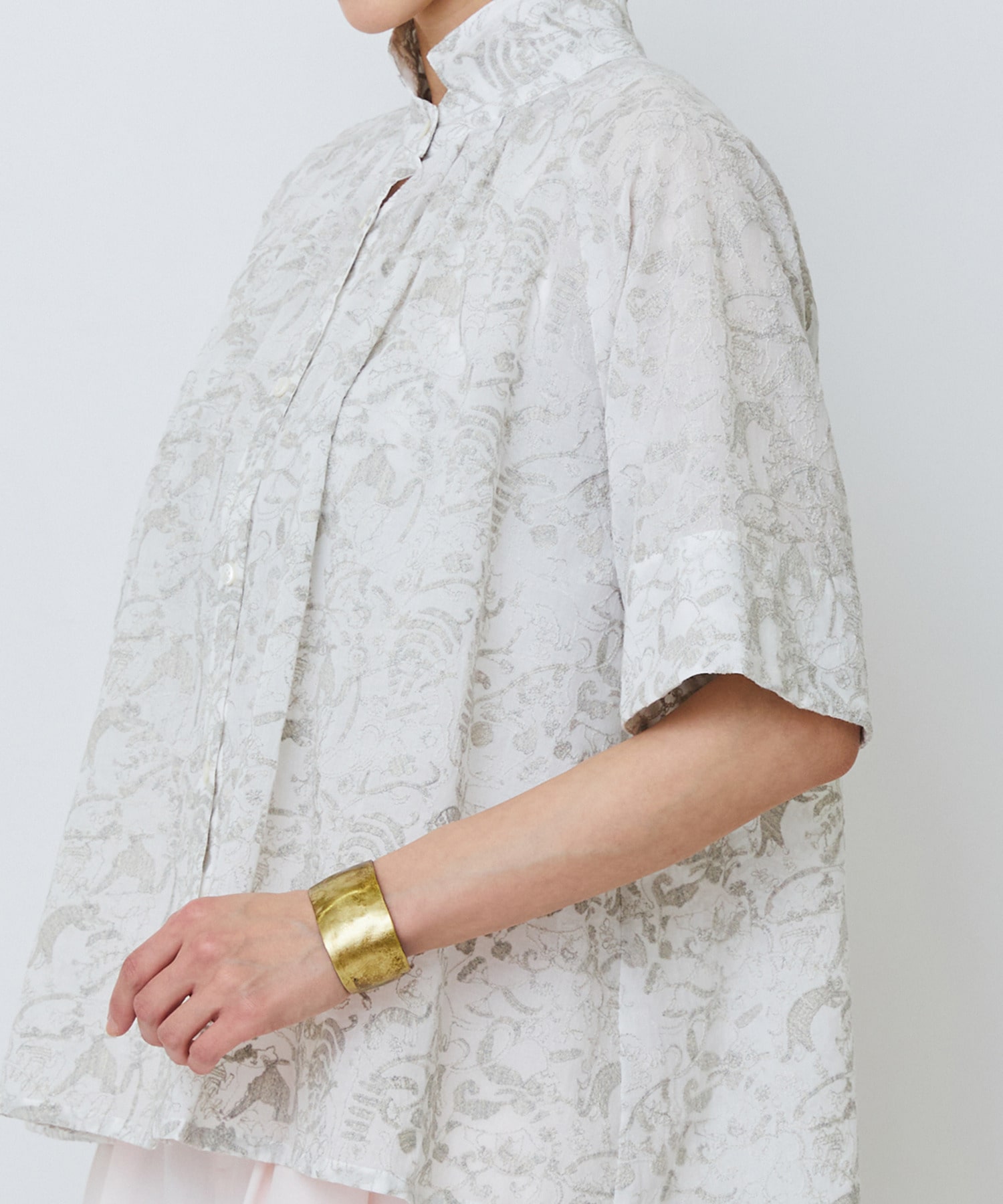 【LOISIR】【アーティストコラボ】LOISIR&times;TORANEKOBONBON エンブロイダリーAラインシャツ 詳細画像 ホワイト系その他 17