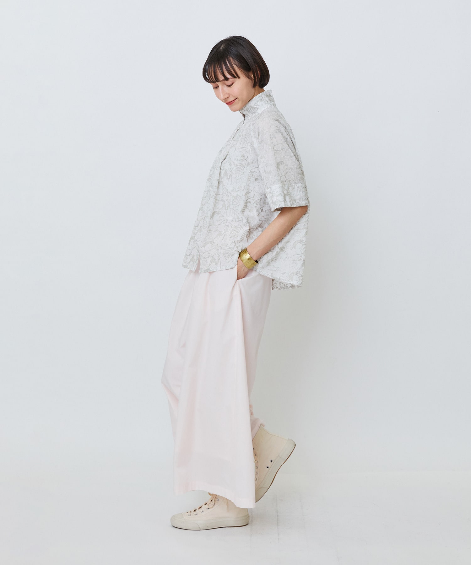 【LOISIR】【アーティストコラボ】LOISIR&times;TORANEKOBONBON エンブロイダリーAラインシャツ 詳細画像 ホワイト系その他 6