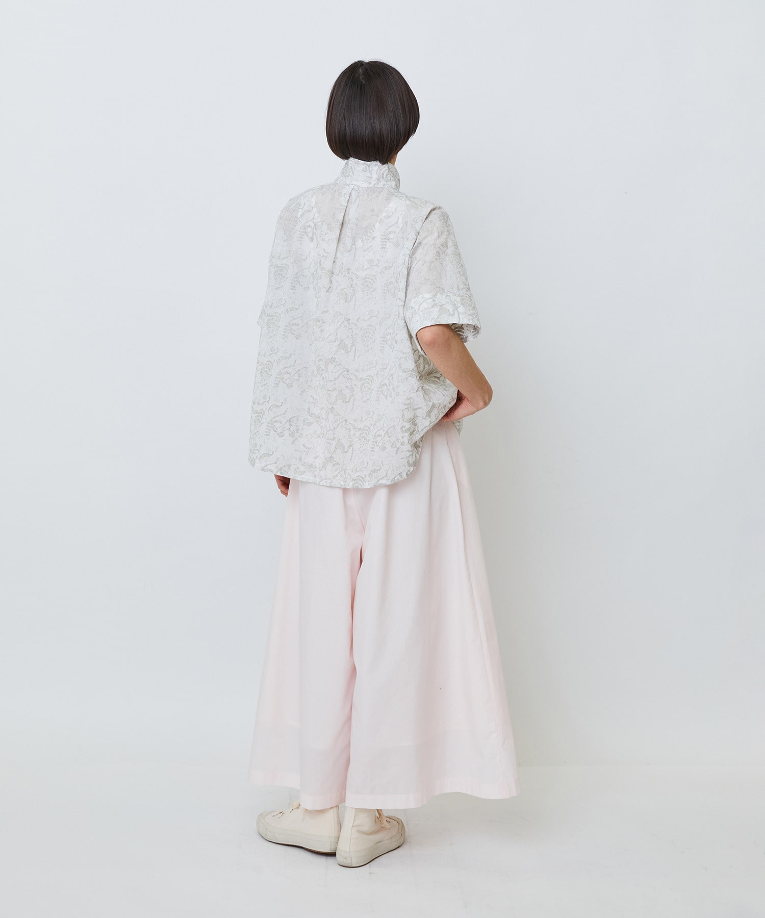 【LOISIR】【アーティストコラボ】LOISIR&times;TORANEKOBONBON エンブロイダリーAラインシャツ 詳細画像 ホワイト系その他 7