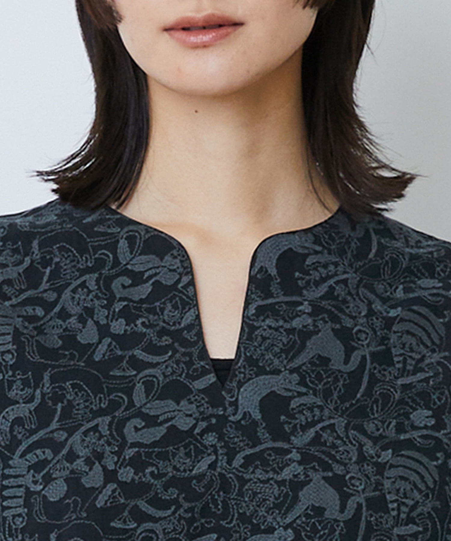 【LOISIR】【アーティストコラボ】LOISIR&times;TORANEKOBONBON エンブロイダリーブラウス 詳細画像 ブラック系その他 16