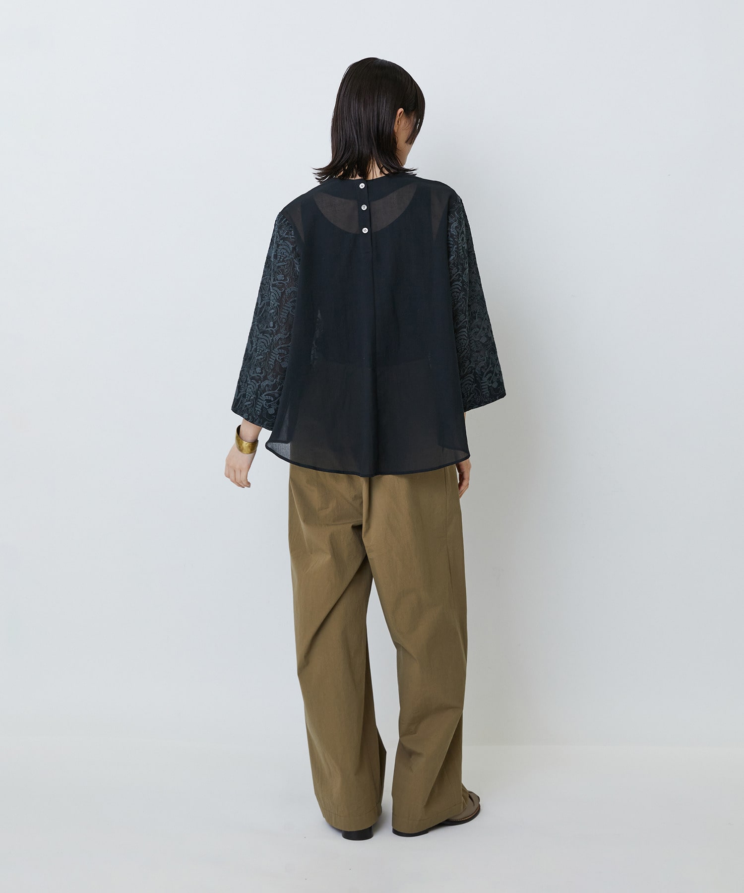 【LOISIR】【アーティストコラボ】LOISIR&times;TORANEKOBONBON エンブロイダリーブラウス 詳細画像 ブラック系その他 8