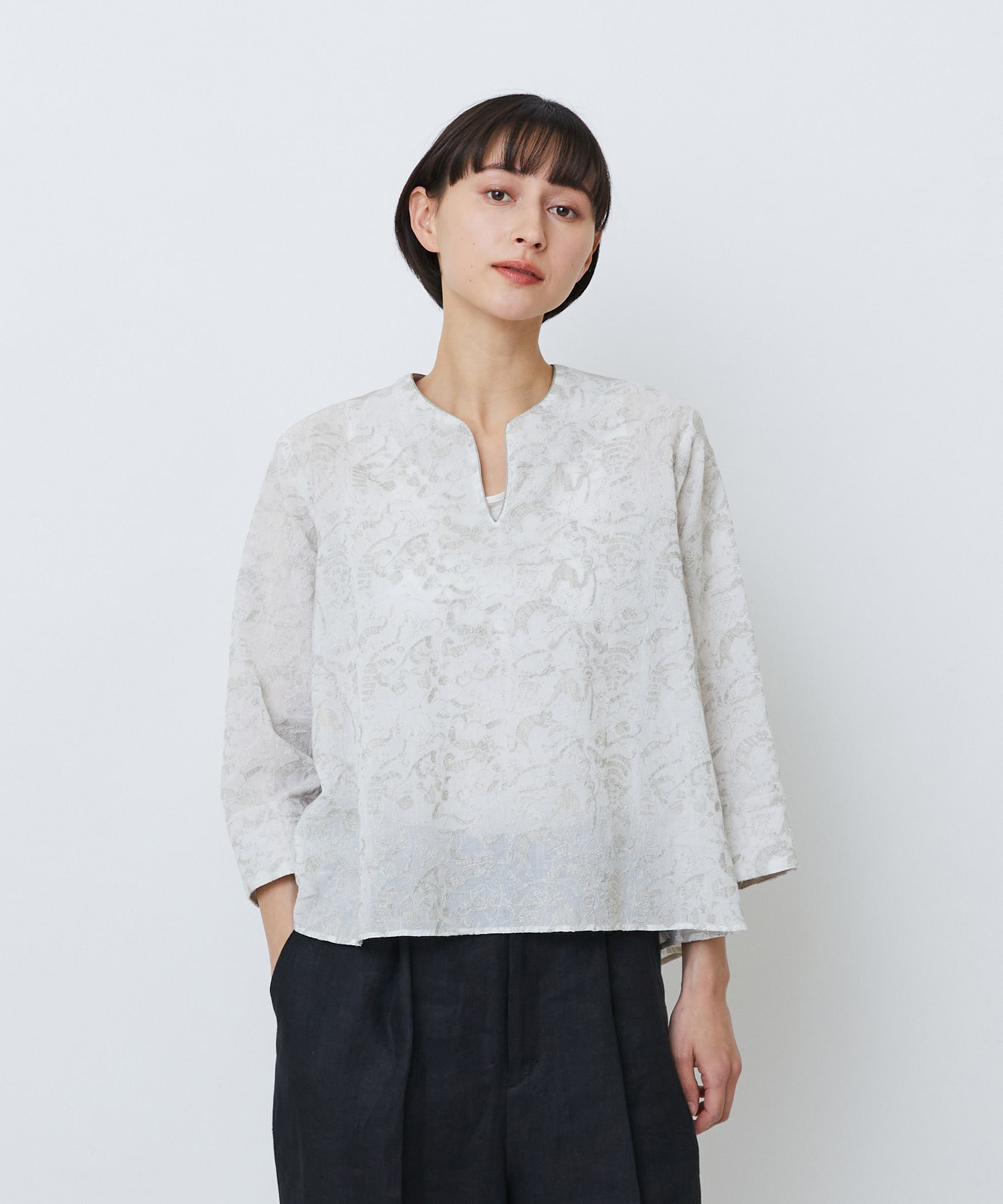 【LOISIR】【アーティストコラボ】LOISIR&times;TORANEKOBONBON エンブロイダリーブラウス 詳細画像 ホワイト系その他 1