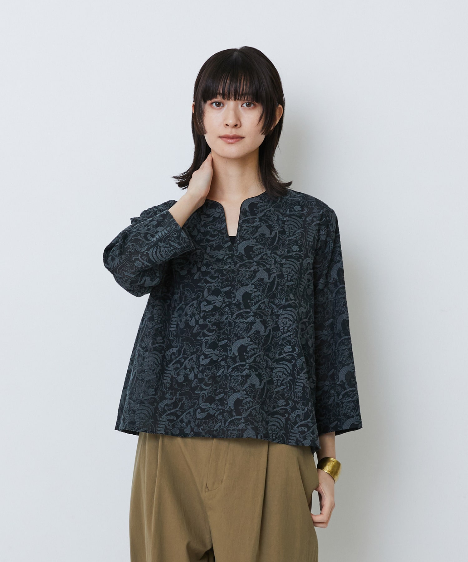 【LOISIR】【アーティストコラボ】LOISIR&times;TORANEKOBONBON エンブロイダリーブラウス 詳細画像 ブラック系その他 1