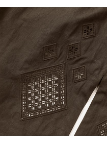 【LOISIR】コットンリネンクロス刺繍入りセーラーカラーブラウス 詳細画像 ブラック 17