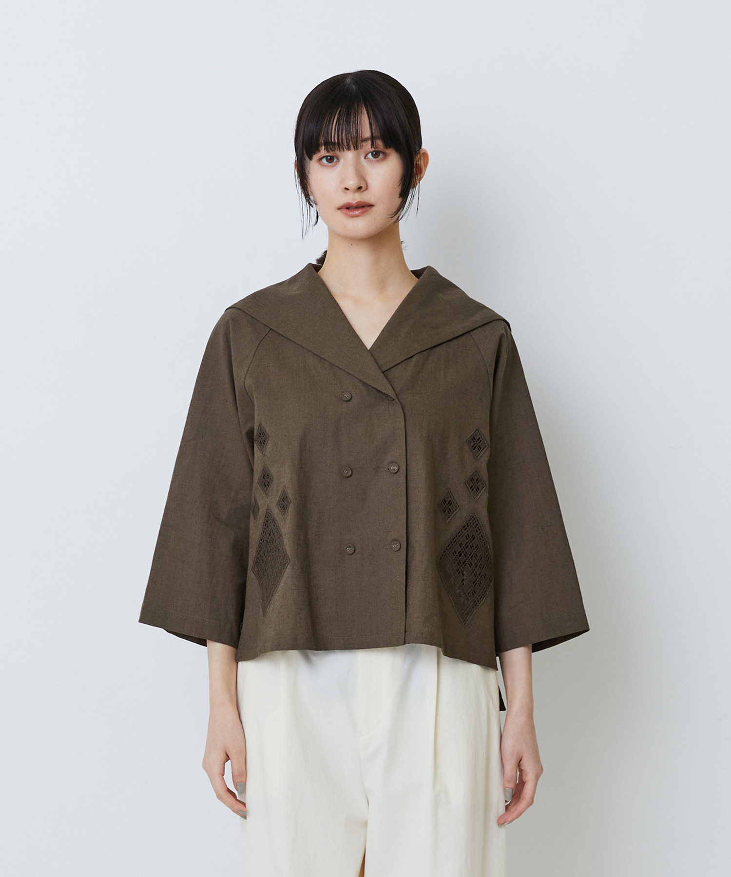 【LOISIR】コットンリネンクロス刺繍入りセーラーカラーブラウス 詳細画像 ブラック 11