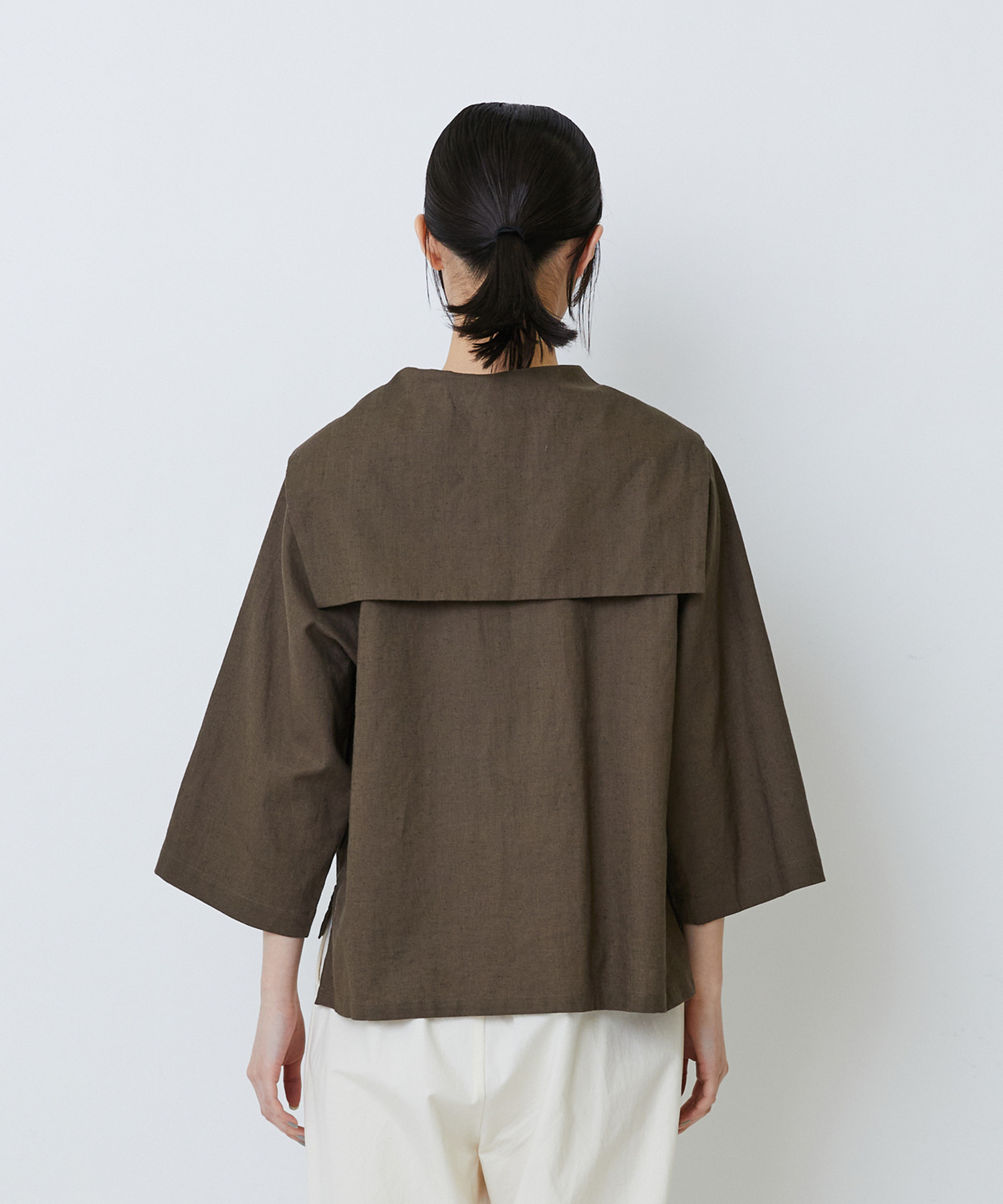 【LOISIR】コットンリネンクロス刺繍入りセーラーカラーブラウス 詳細画像 ブラック 13