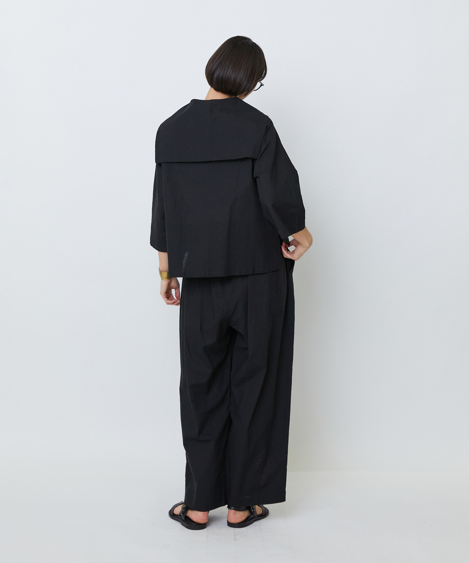 【LOISIR】コットンリネンクロス刺繍入りセーラーカラーブラウス 詳細画像 ブラック 4