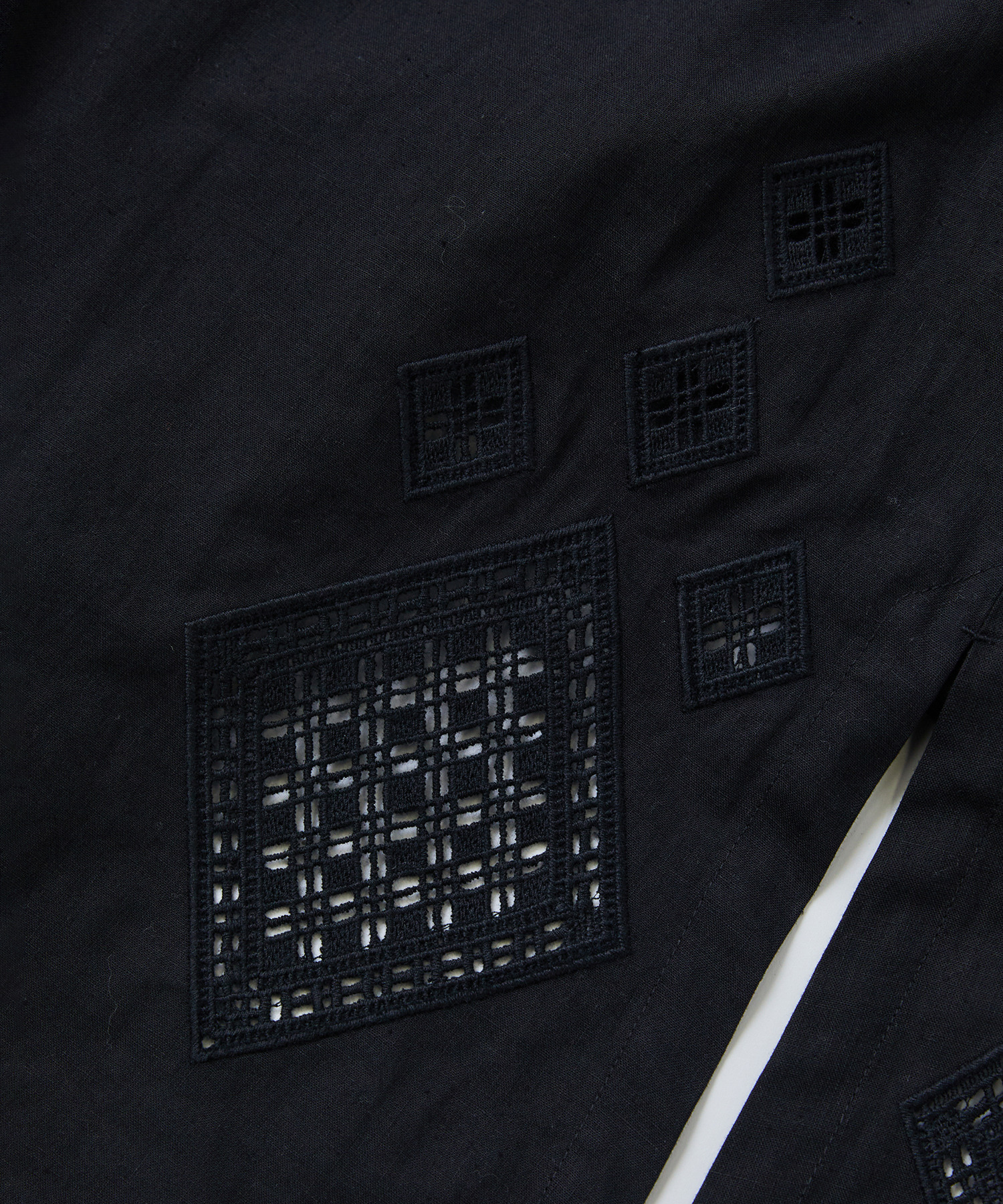 【LOISIR】コットンリネンクロス刺繍入りイージーパンツ 詳細画像 カーキ 22