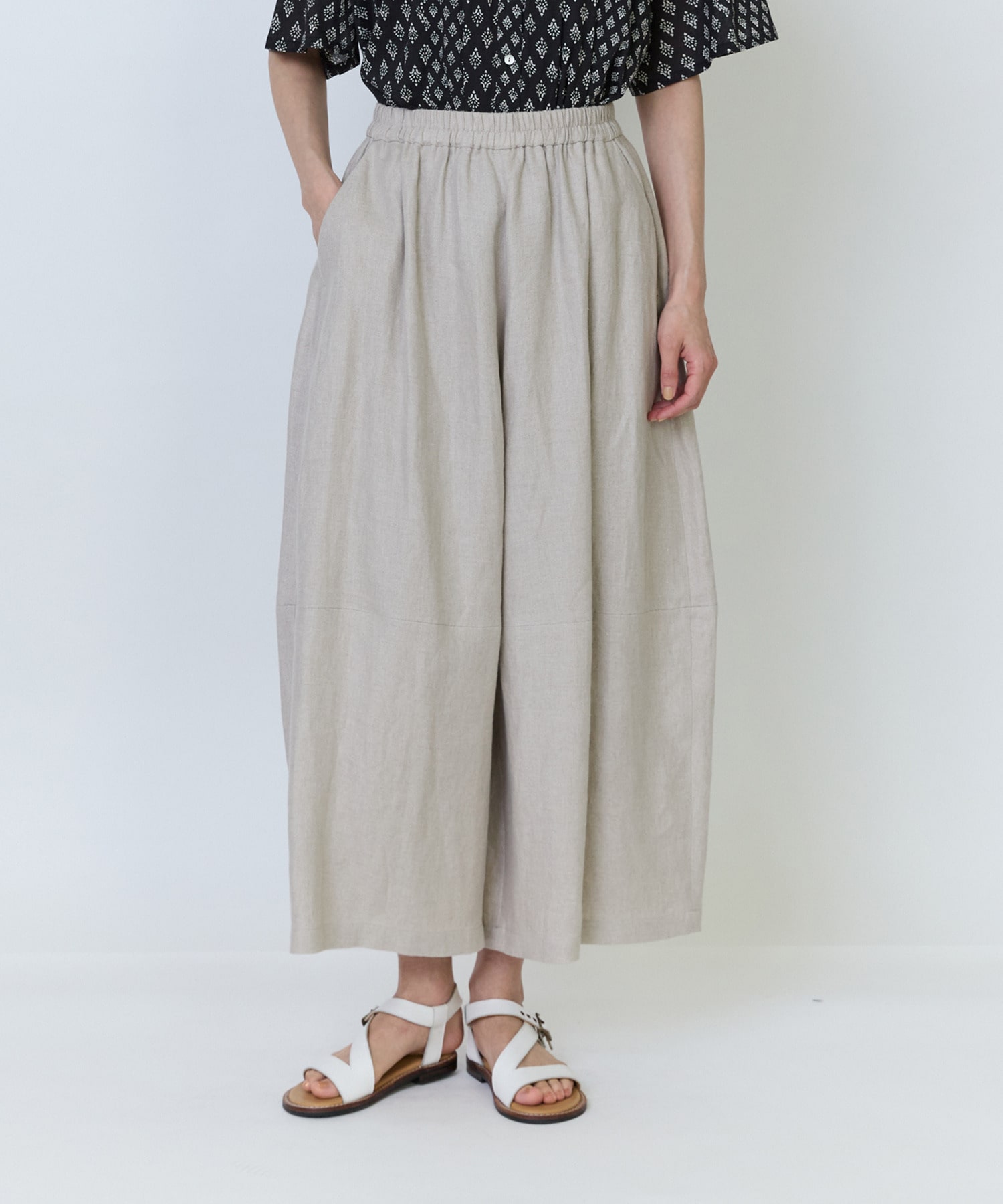 【LOISIR】リネンツイルボトルシルエットパンツ 詳細画像 キナリ 1