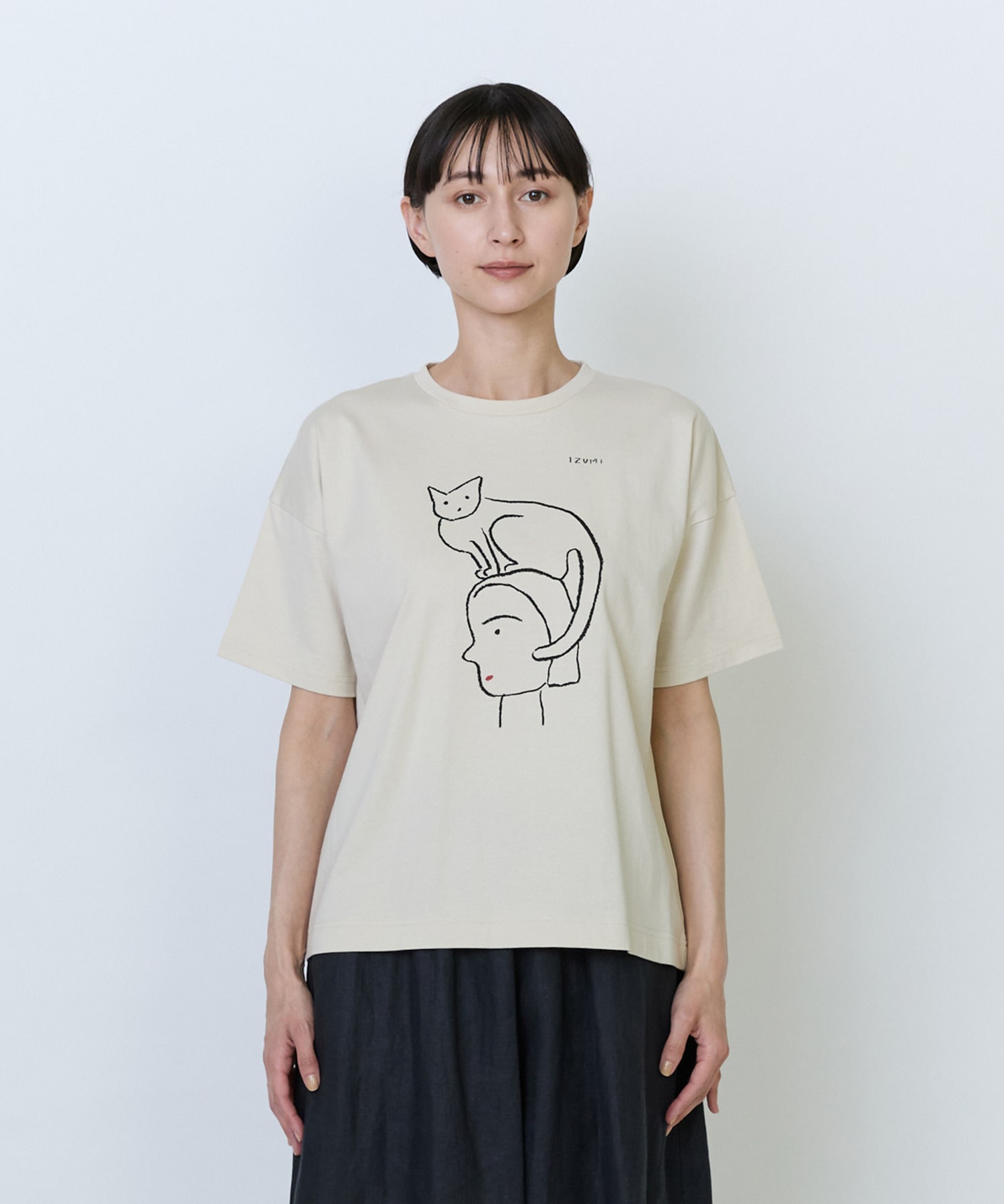 【LOISIR】【5/11 10:00販売開始】【アーティストコラボ】LOISIR&times;塩川いずみ イラストプリントTシャツ 詳細画像 チャコールグレー 10