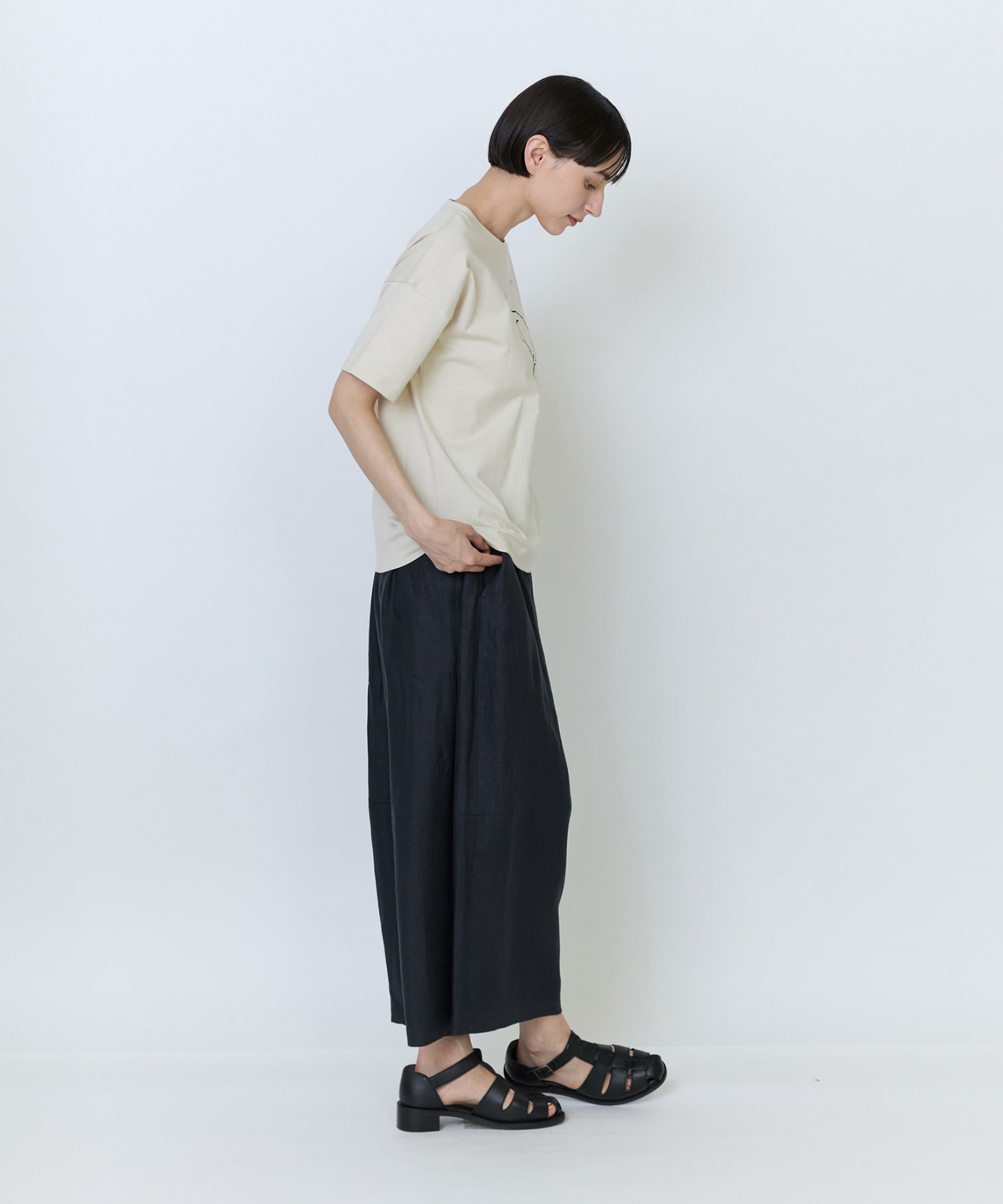 【LOISIR】【5/11 10:00販売開始】【アーティストコラボ】LOISIR&times;塩川いずみ イラストプリントTシャツ 詳細画像 チャコールグレー 2