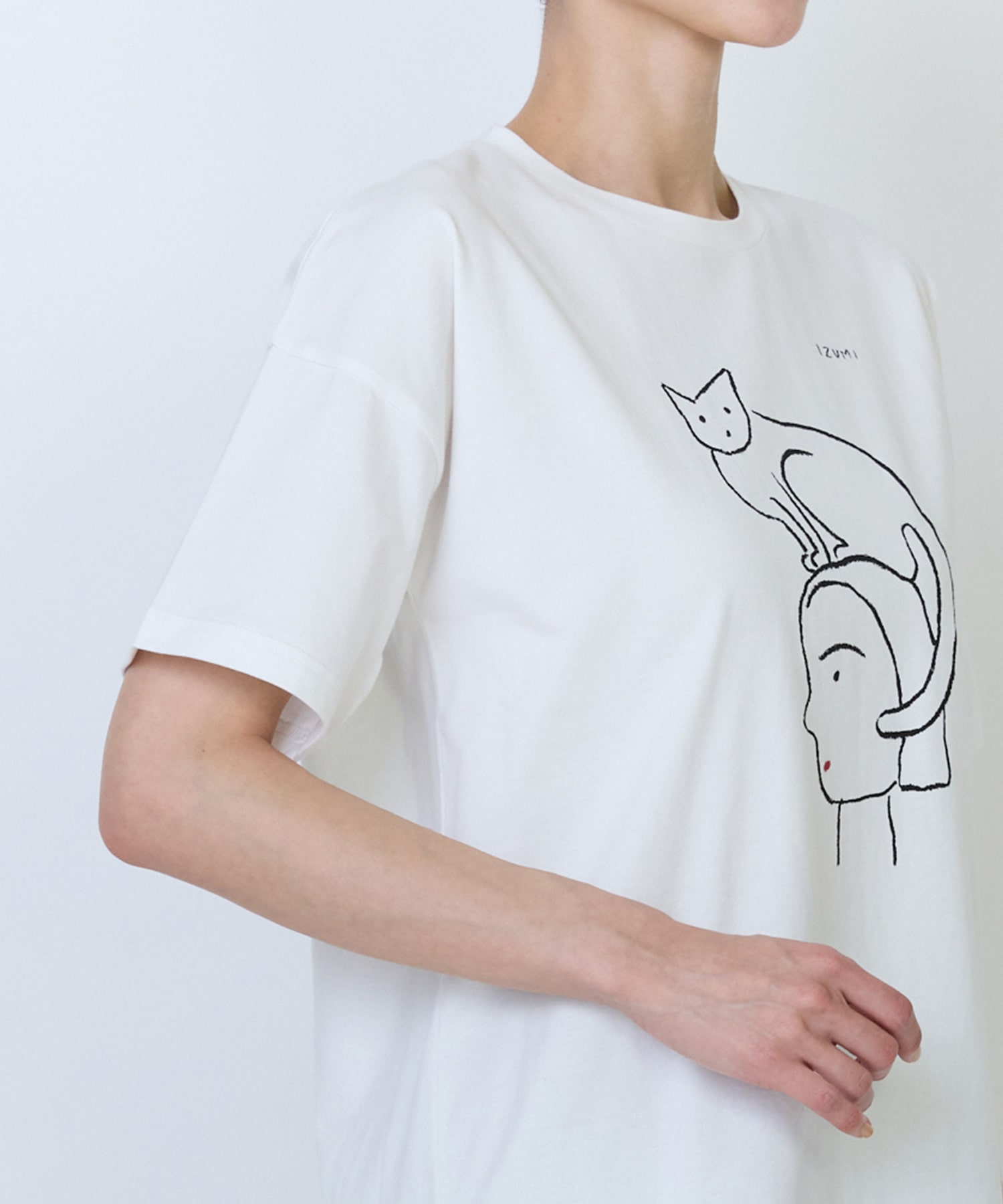 【LOISIR】【5/11 10:00販売開始】【アーティストコラボ】LOISIR&times;塩川いずみ イラストプリントTシャツ 詳細画像 チャコールグレー 26