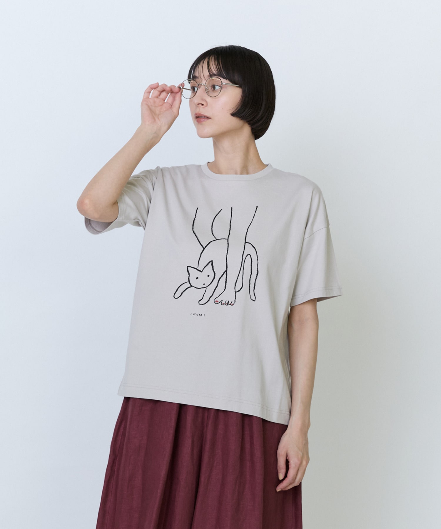 【LOISIR】【5/11 10:00販売開始】【アーティストコラボ】LOISIR&times;塩川いずみ イラストプリントTシャツ 詳細画像 グレイッシュベージュ 1
