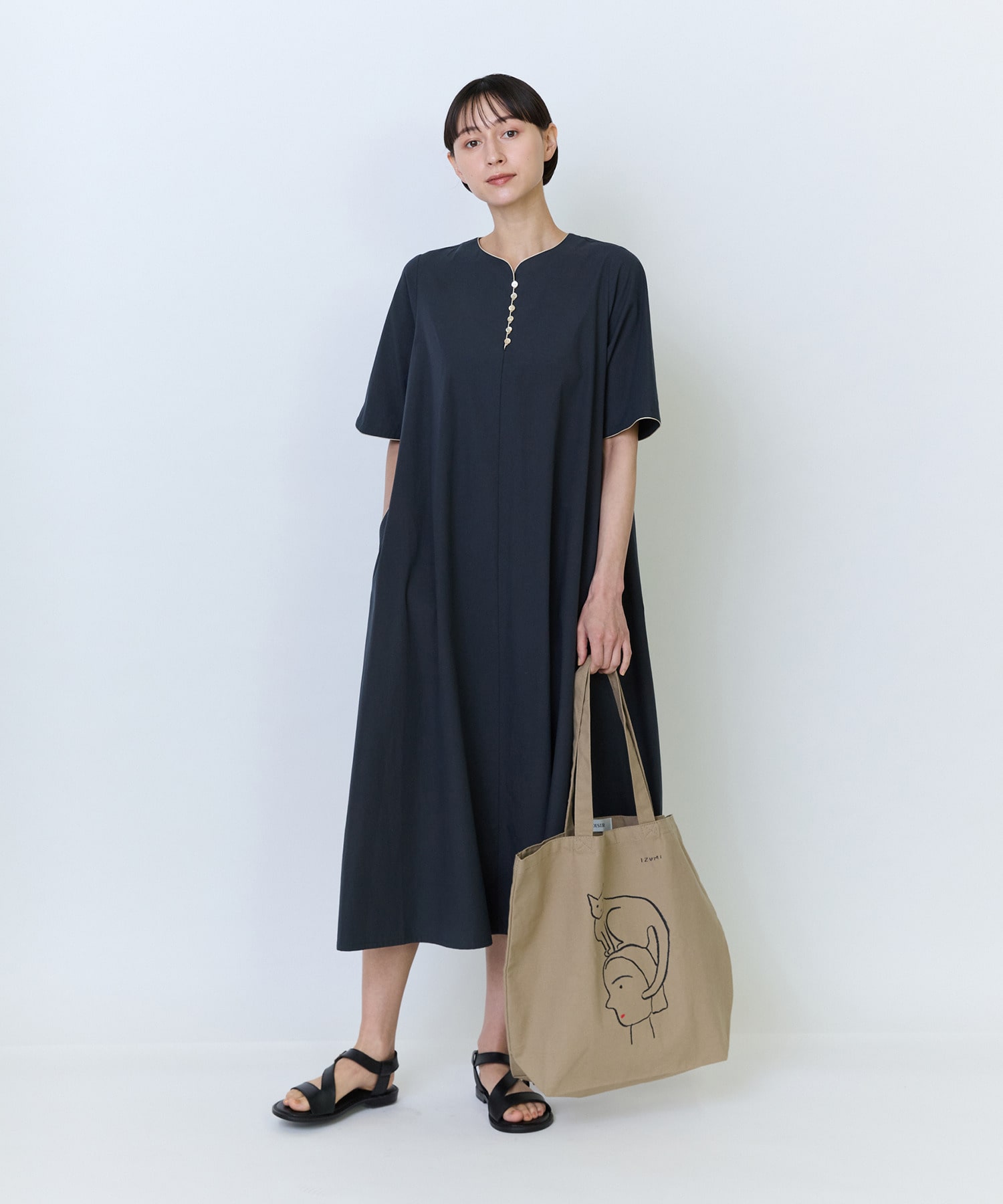 【LOISIR】【5/11 10:00販売開始】【アーティストコラボ】LOISIR&times;塩川いずみ イラストプリントトートバッグ 詳細画像 グレー 1