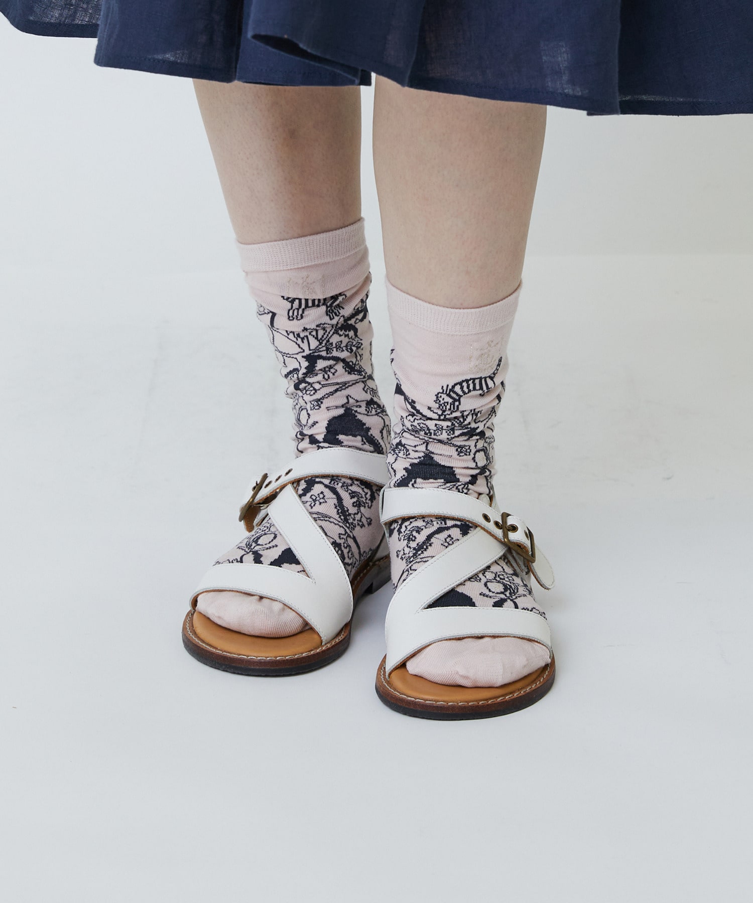 【LOISIR】【アーティストコラボ】LOISIR&times;TORANEKOBONBON 総柄ソックス 詳細画像 ピンク 1