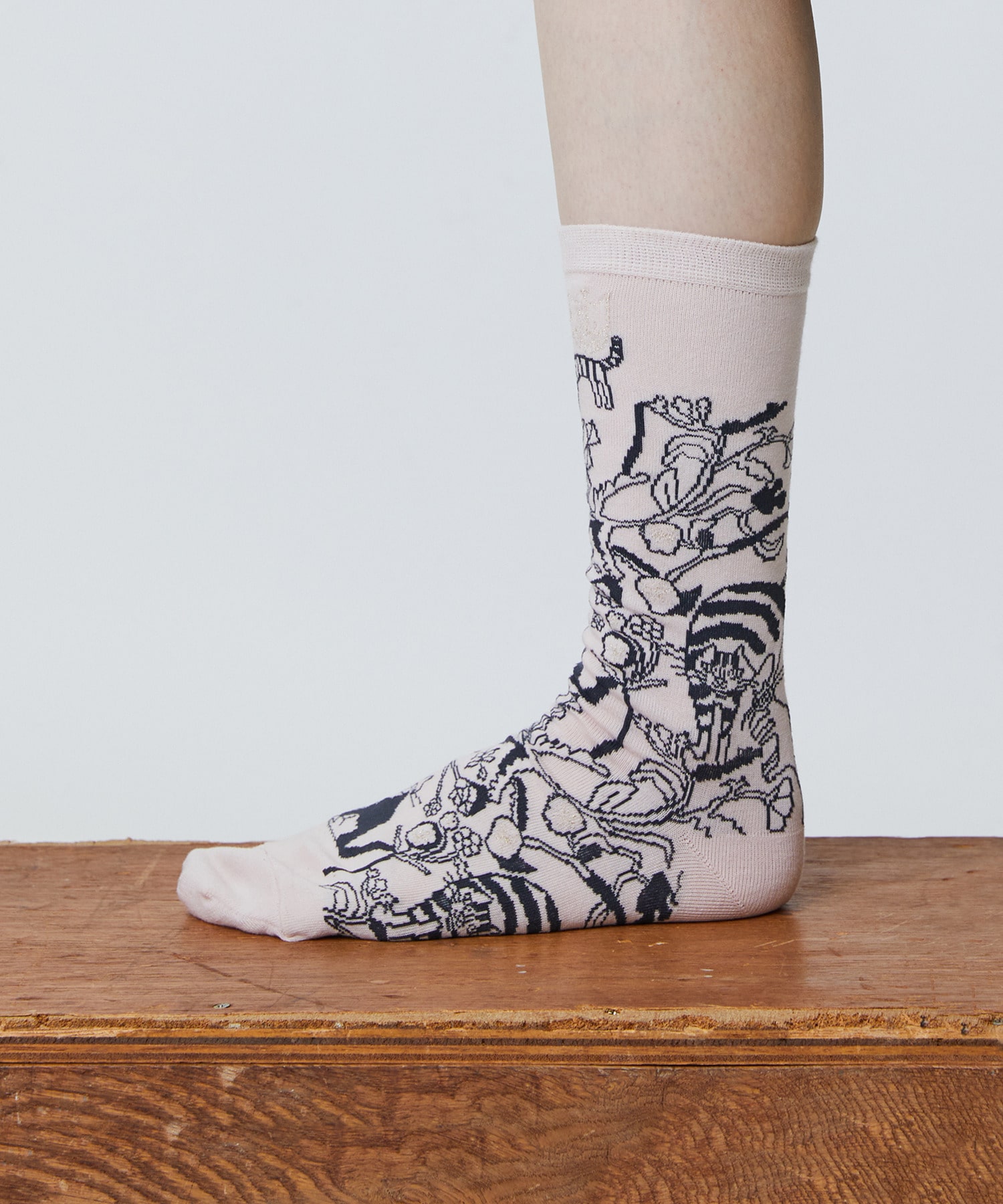 【LOISIR】【アーティストコラボ】LOISIR&times;TORANEKOBONBON 総柄ソックス 詳細画像 ピンク 5