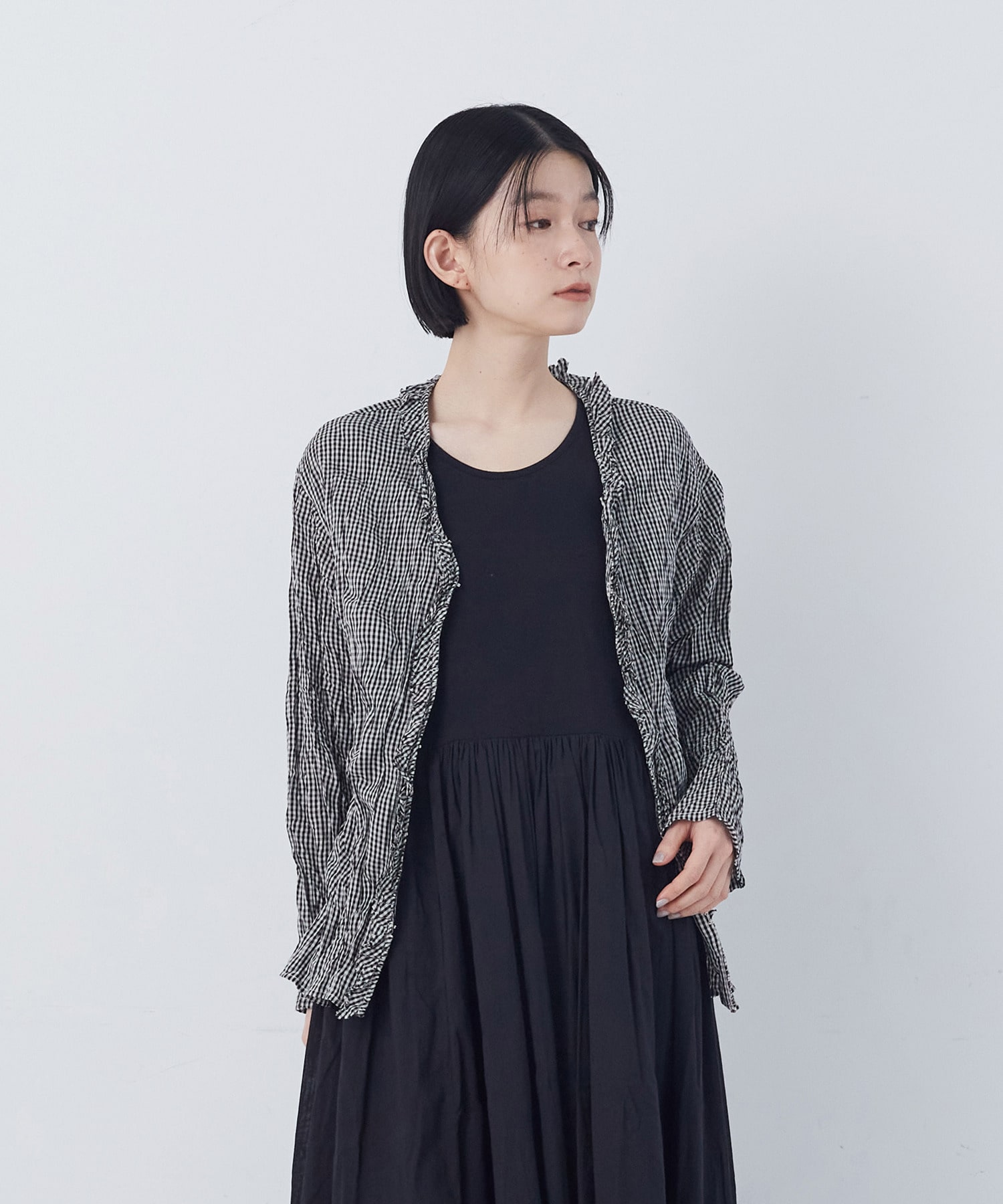 【congés payés】クリンクル加工Ｖネックフリルシャツ 詳細画像 ネイビー 5