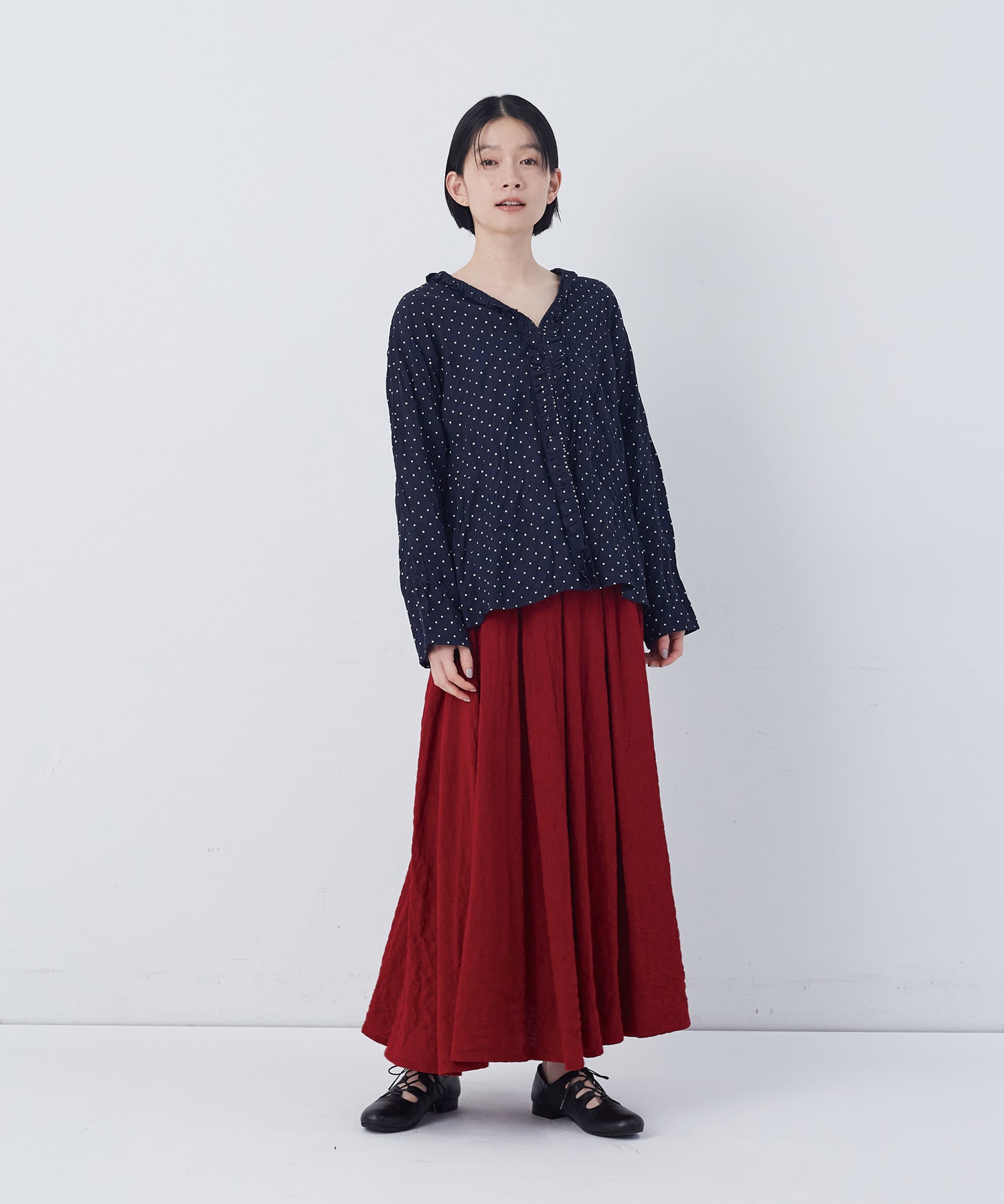 【congés payés】クリンクル加工Ｖネックフリルシャツ 詳細画像 ネイビー 9