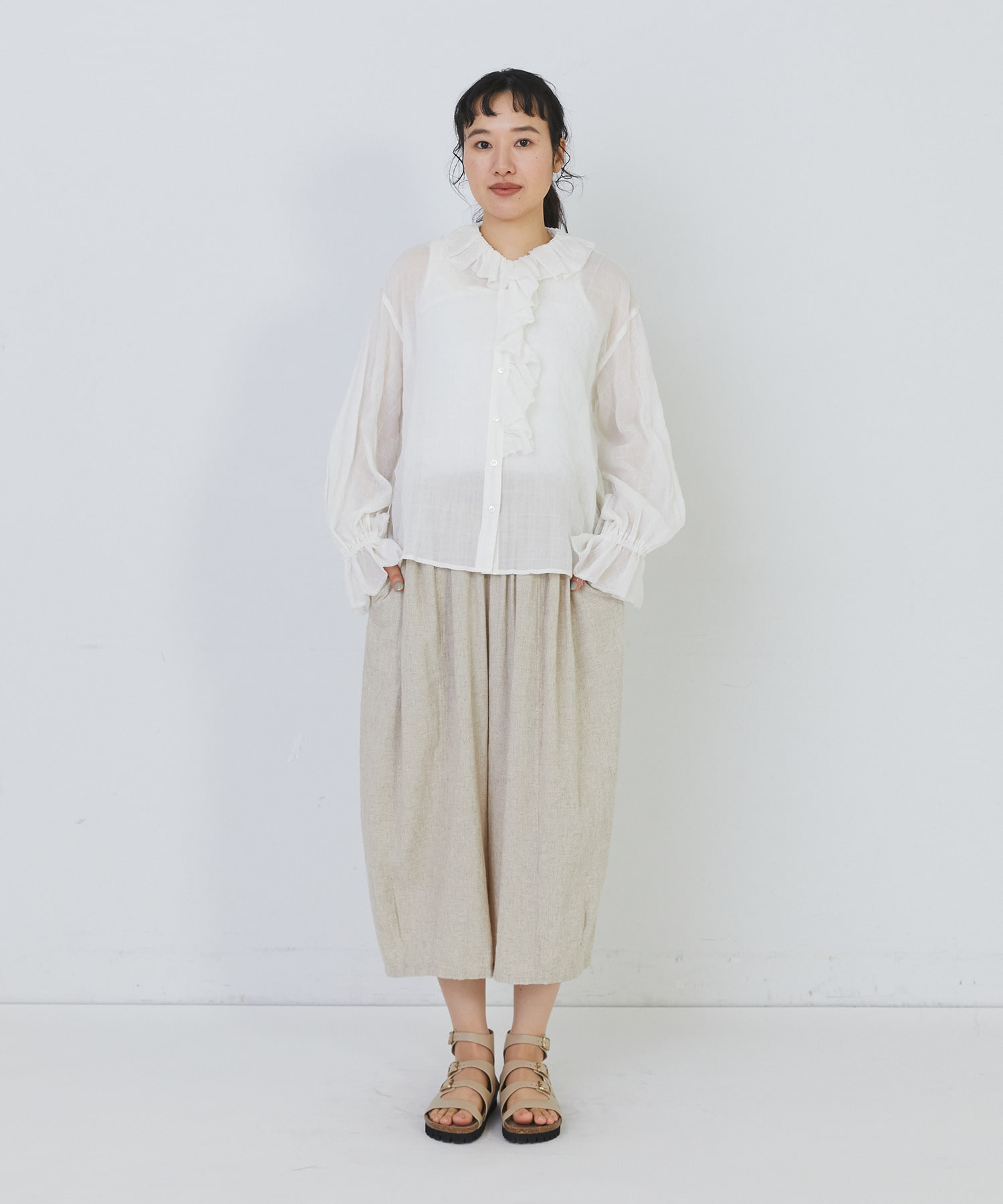 【congés payés】Kanocoさんコラボ　フリルブラウス 詳細画像 ブラック 1