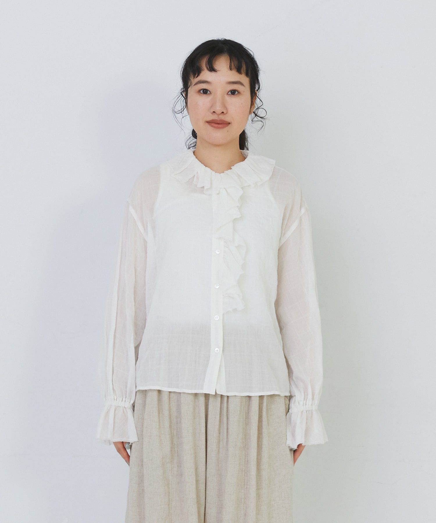 【congés payés】Kanocoさんコラボ　フリルブラウス 詳細画像 ブラック 6