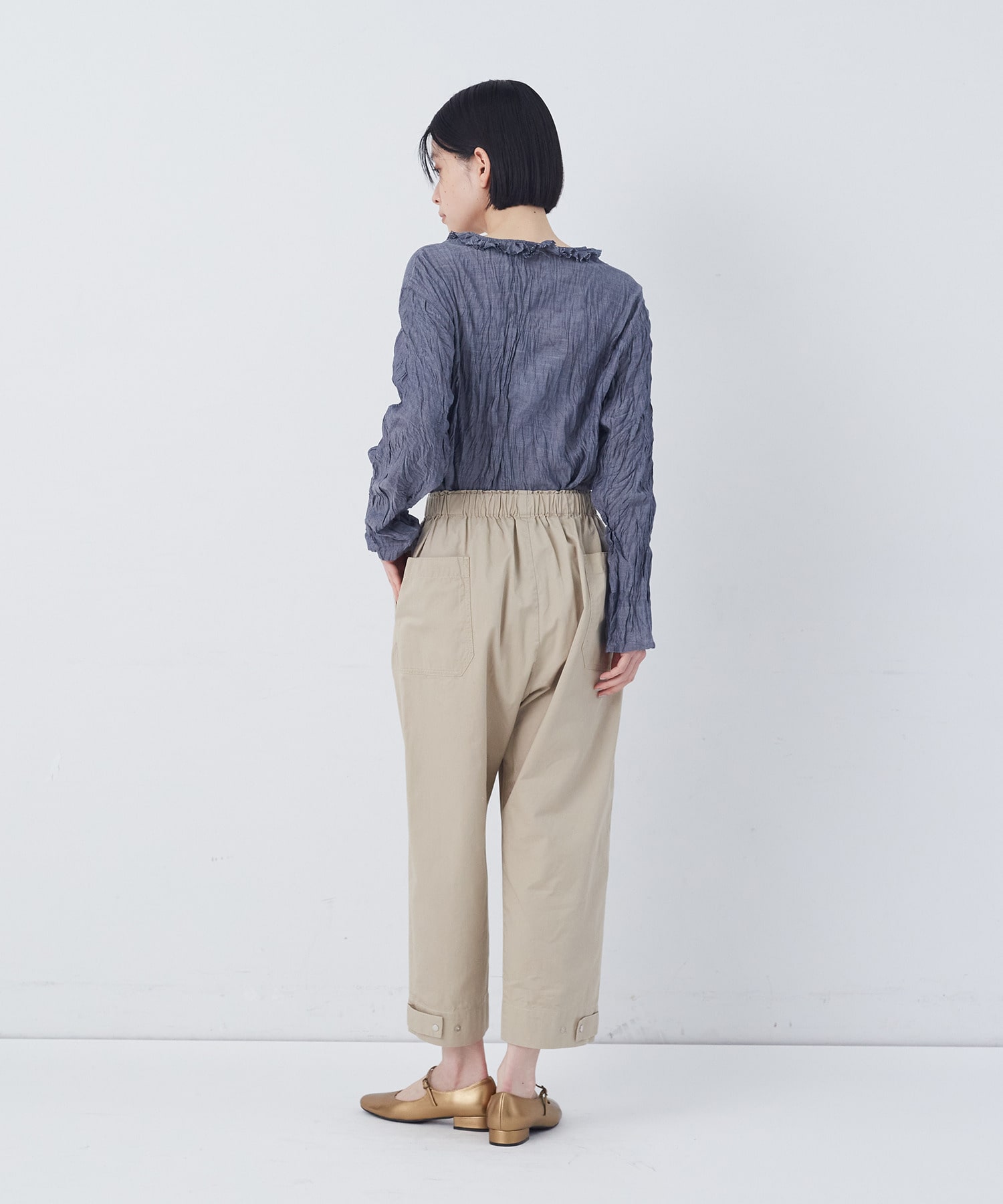 【congés payés】【FAVE】サイドポケットクロップドイージーパンツ 詳細画像 インディゴブルー 25