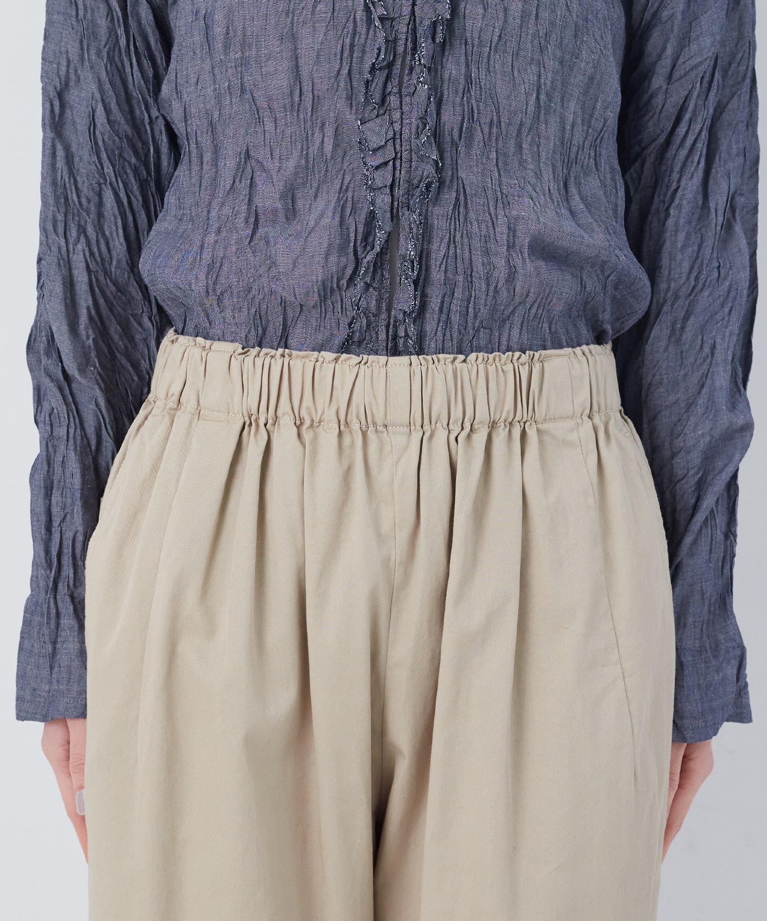 【congés payés】【FAVE】サイドポケットクロップドイージーパンツ 詳細画像 インディゴブルー 30