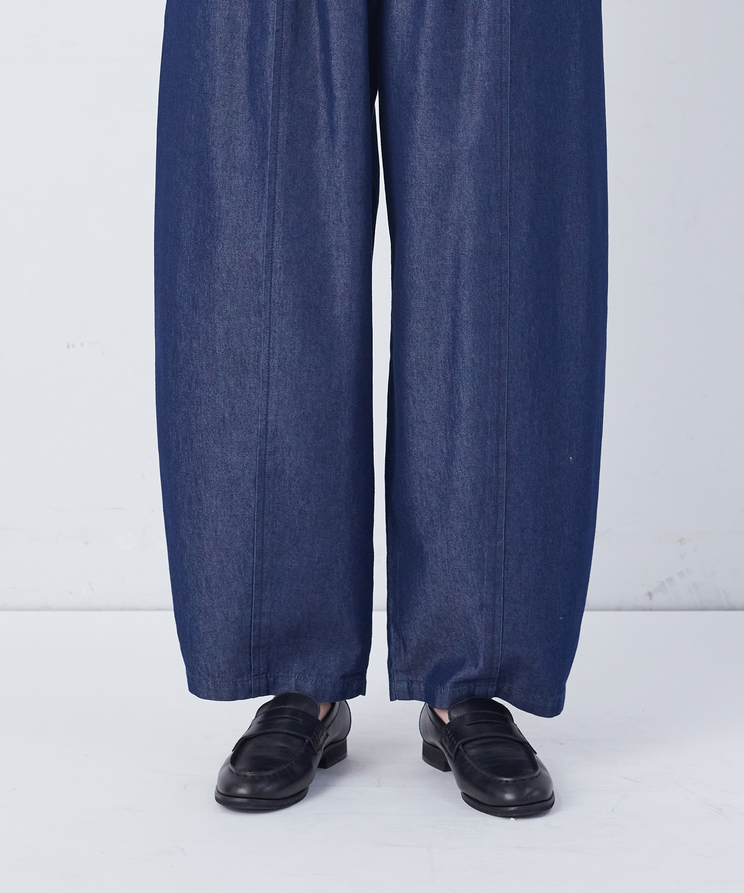 【congés payés】カーブシルエットデニムパンツ 詳細画像 インディゴブルー 20