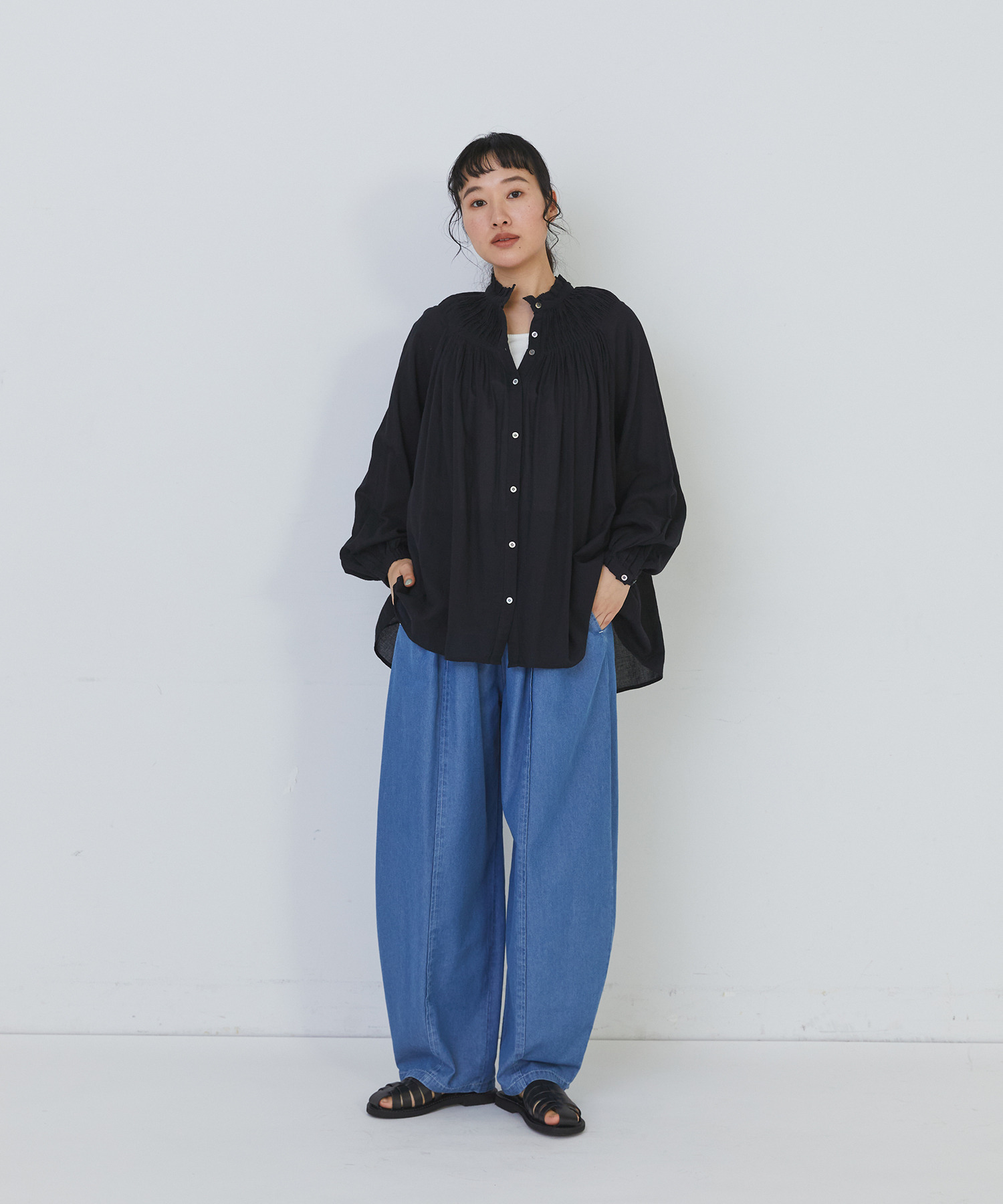 【congés payés】カーブシルエットデニムパンツ 詳細画像 インディゴブルー 5