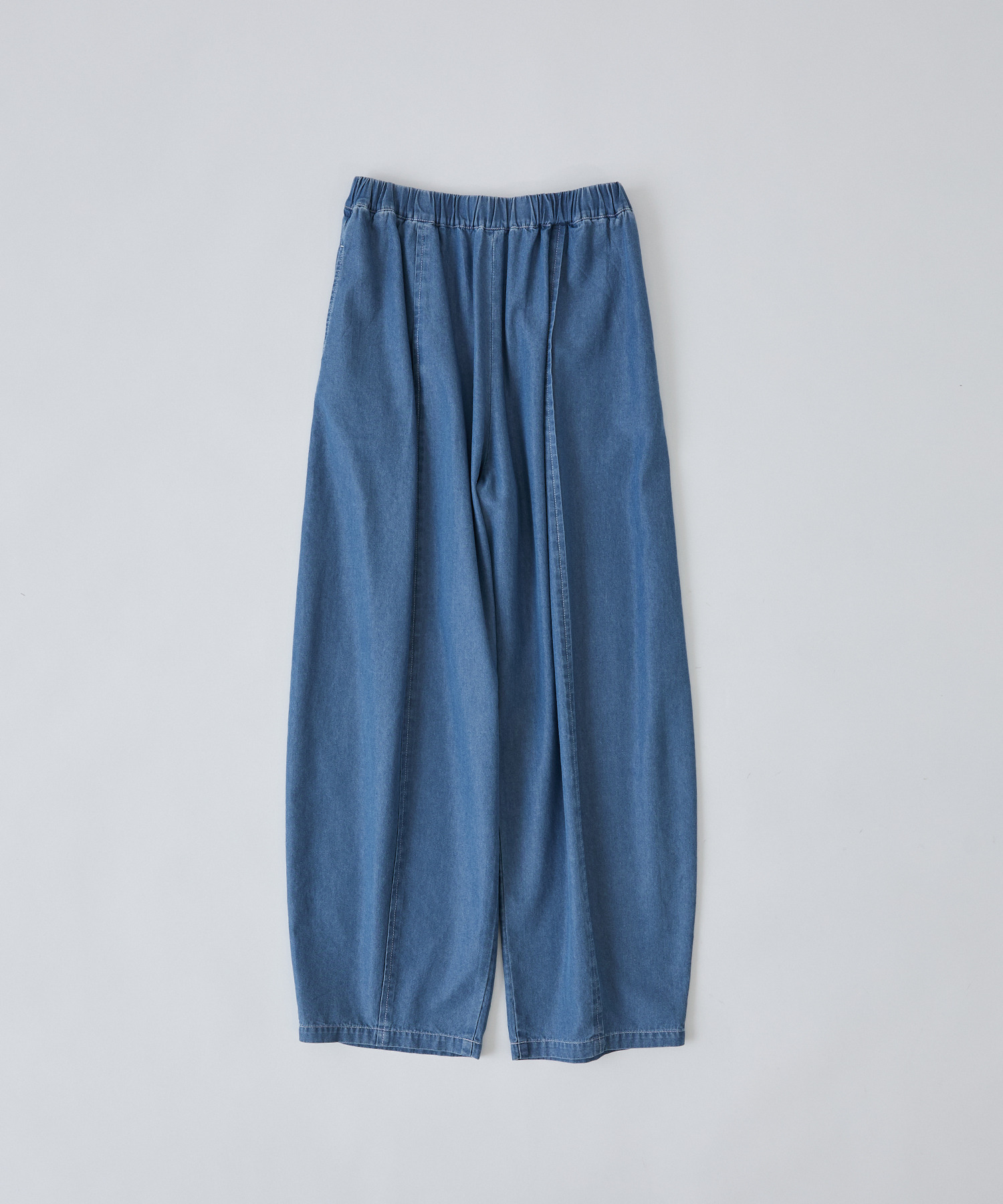 【congés payés】カーブシルエットデニムパンツ 詳細画像 ライトインディゴブルー 1