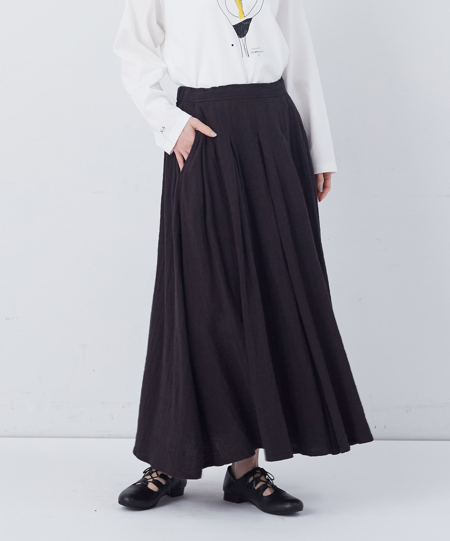 【congés payés】【FAVE】タックAラインスカート 詳細画像 ブラック系その他 20