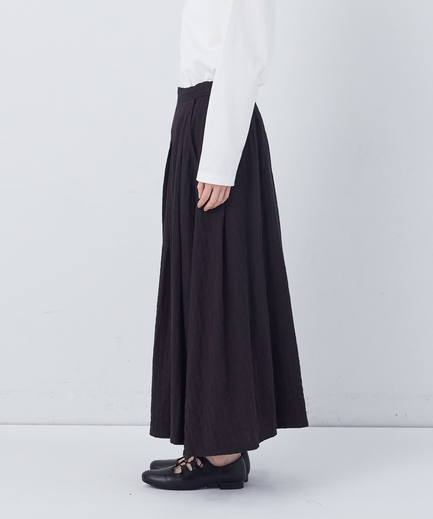 【congés payés】【FAVE】タックAラインスカート 詳細画像 ブラック系その他 22