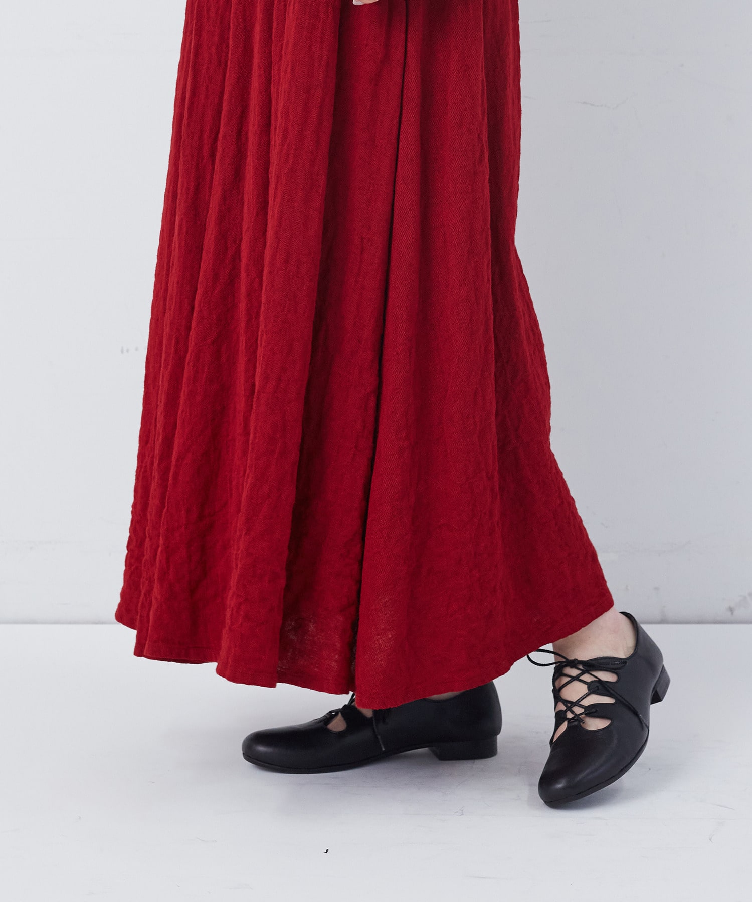 【congés payés】【FAVE】タックAラインスカート 詳細画像 ブラック系その他 34