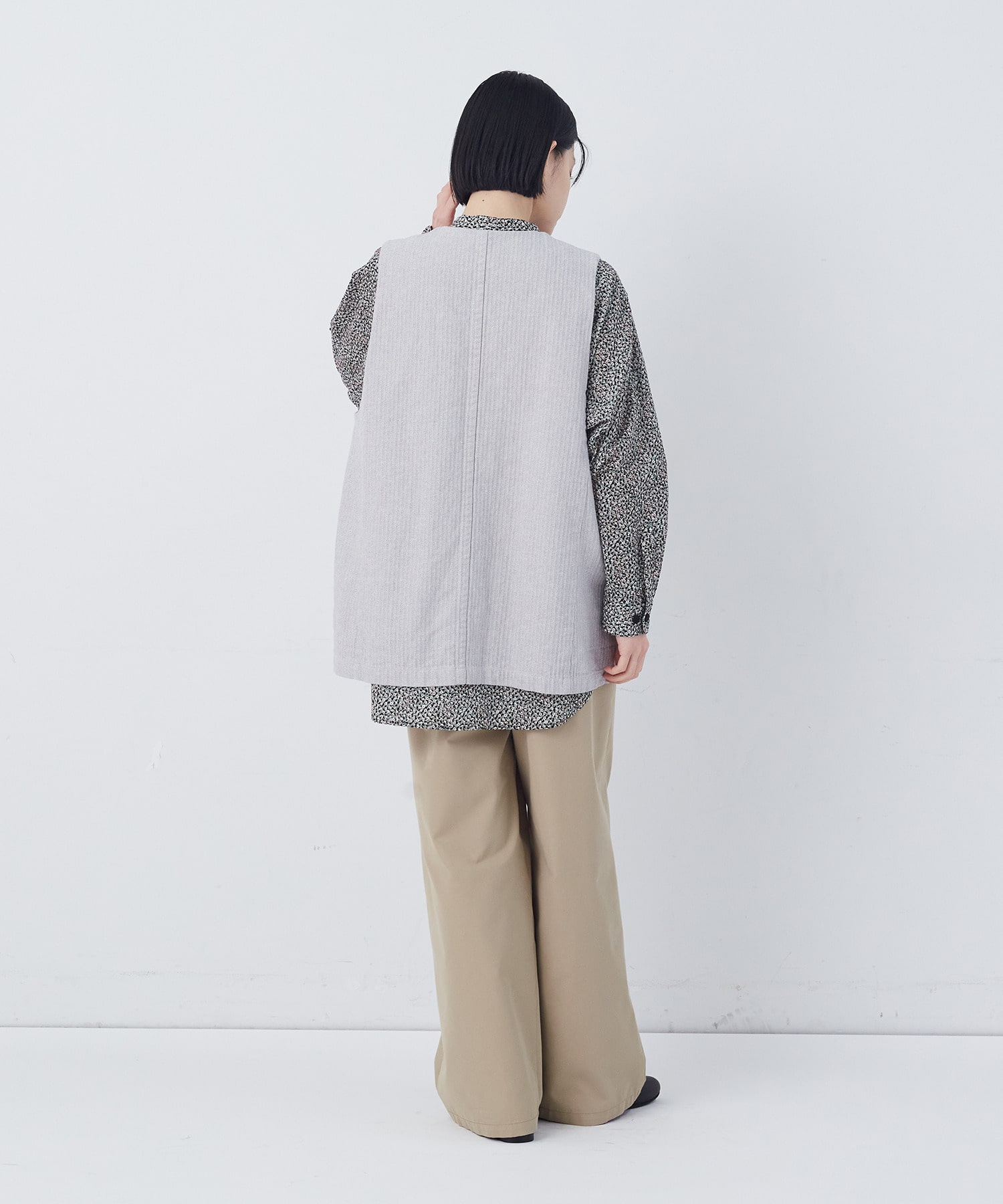 【congés payés】綿麻ツィードクルーネックベスト 詳細画像 グレー系その他 11