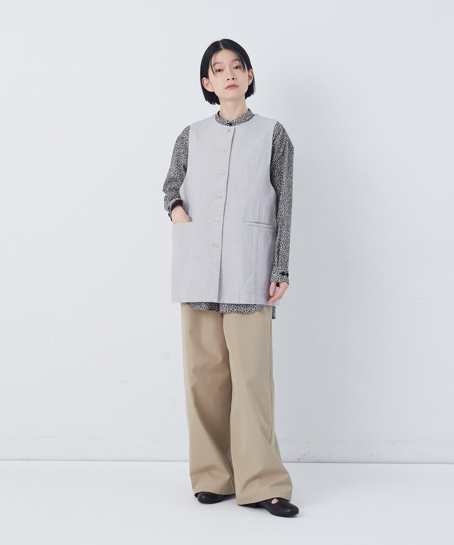 【congés payés】綿麻ツィードクルーネックベスト 詳細画像 グレー系その他 12