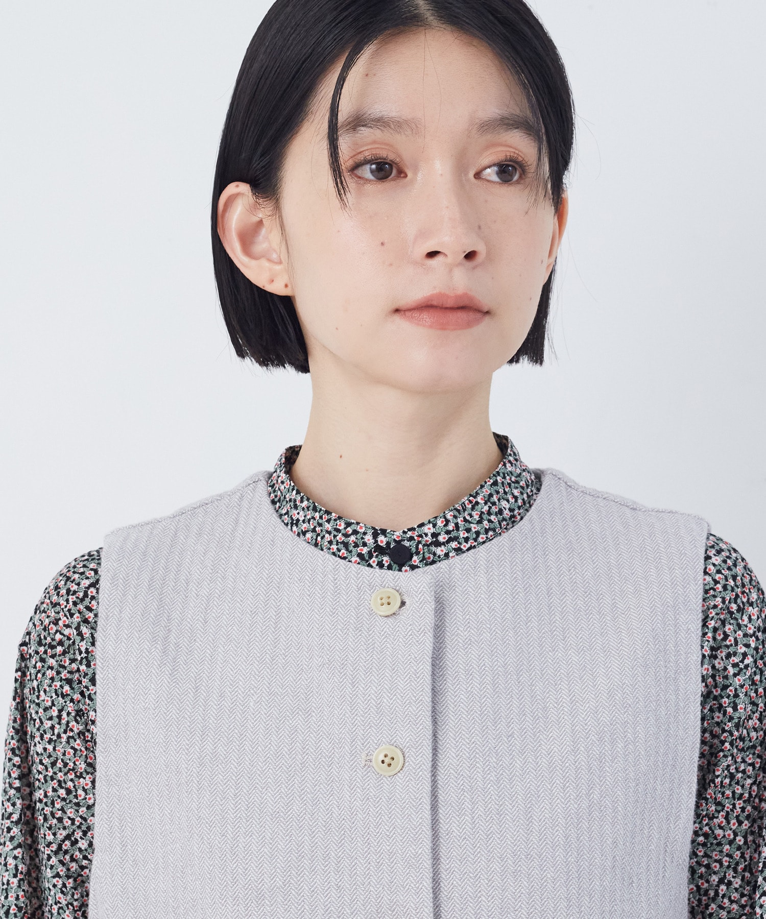 【congés payés】綿麻ツィードクルーネックベスト 詳細画像 グレー系その他 17