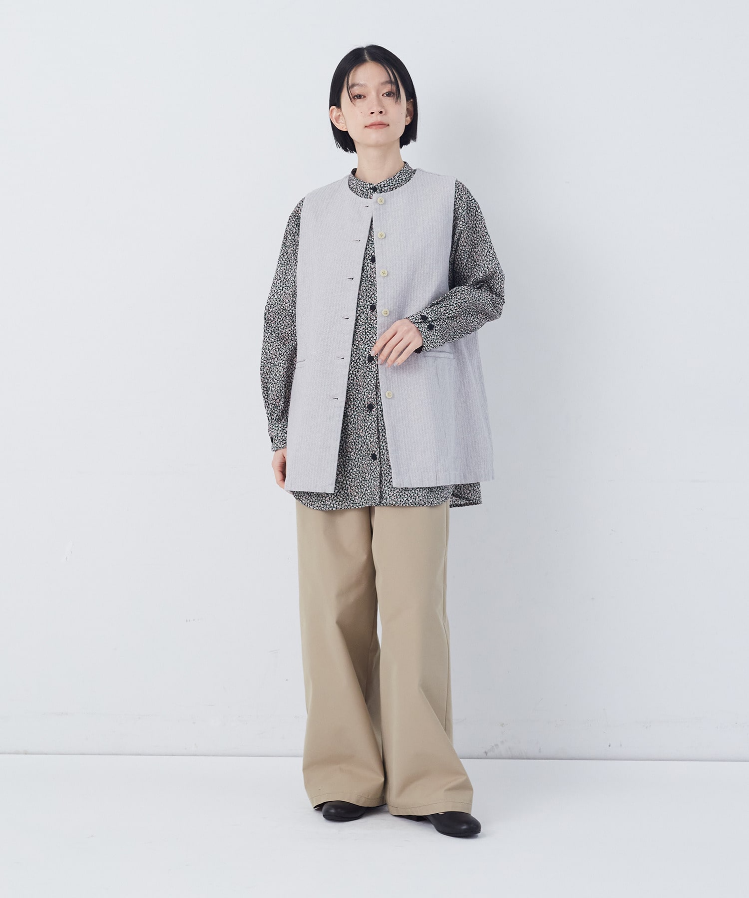 【congés payés】綿麻ツィードクルーネックベスト 詳細画像 グレー系その他 9