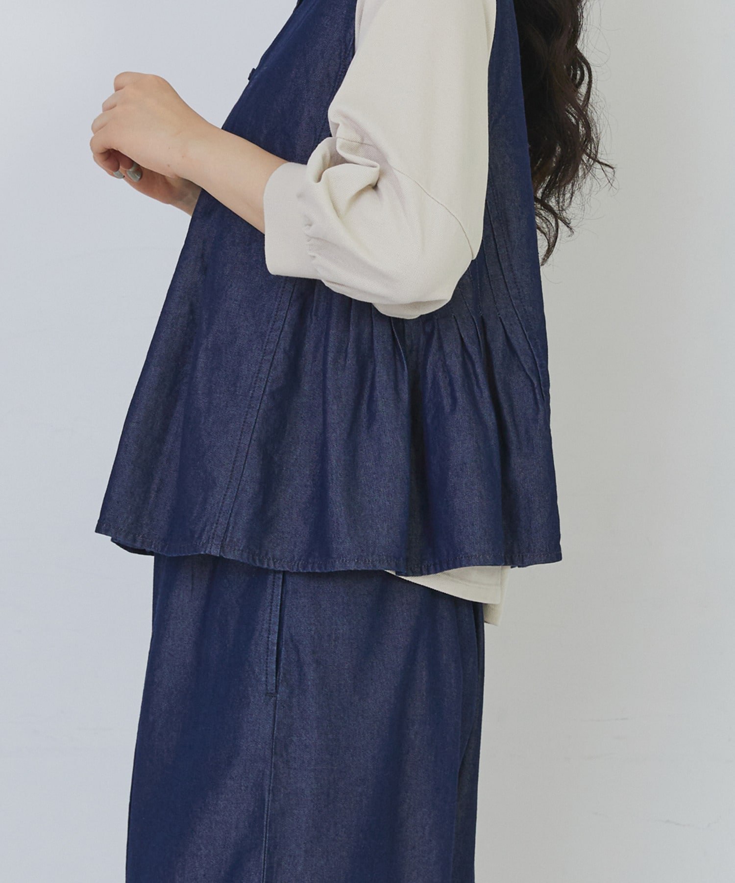 【congés payés】タックディテールデニムベスト 詳細画像 インディゴブルー 18