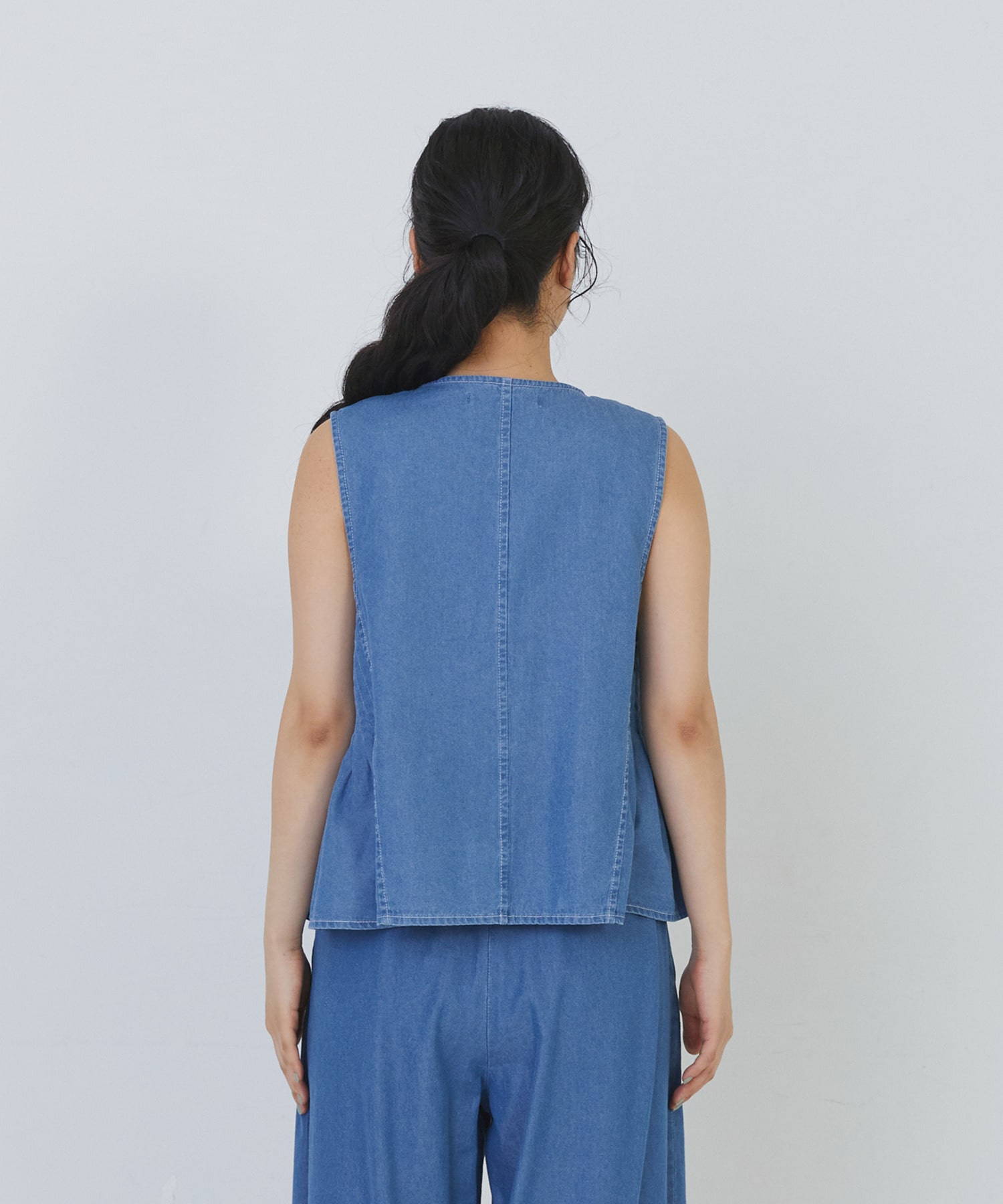 【congés payés】タックディテールデニムベスト 詳細画像 インディゴブルー 7