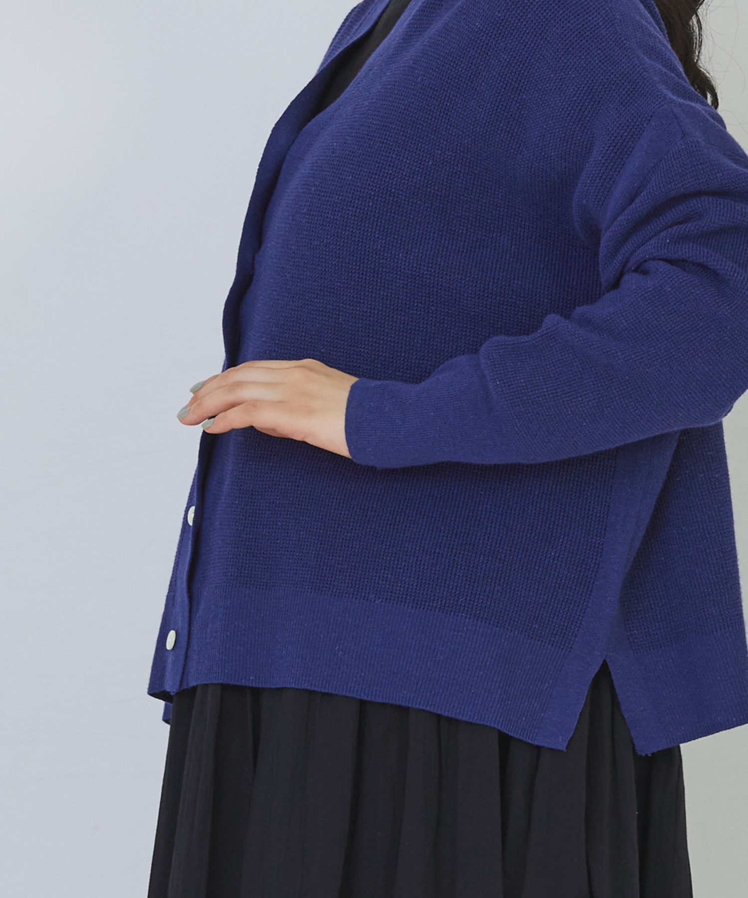 【congés payés】14G麻綿ワッフル編みVネックカーディガン 詳細画像 ブラック 25