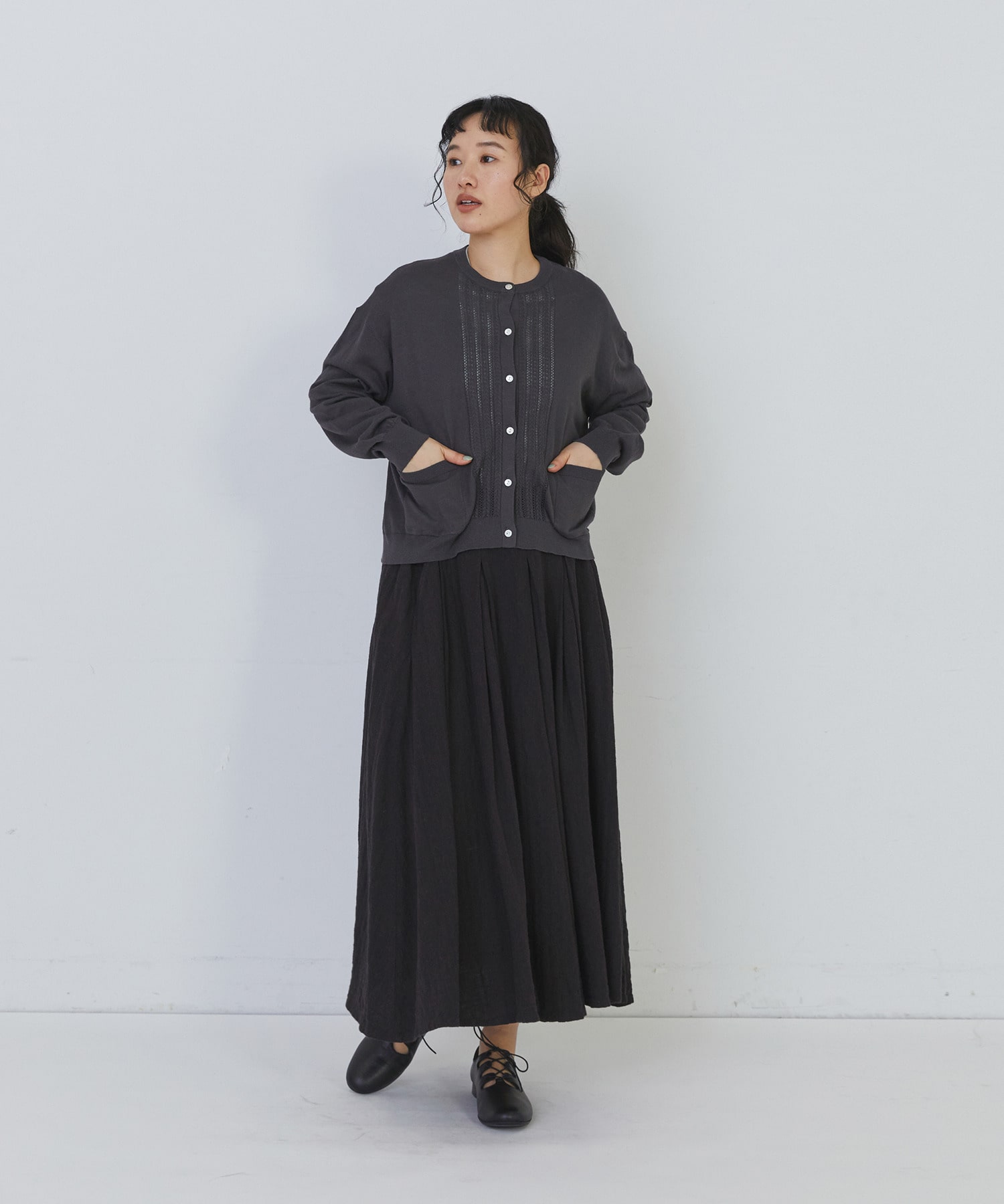 【congés payés】14G麻綿透かしカーディガン 詳細画像 ブラック 4