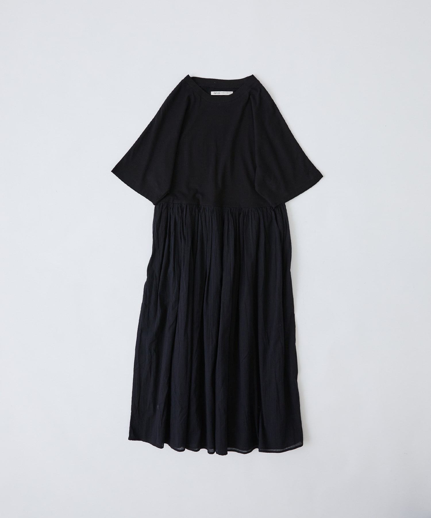 【congés payés】２重布帛ドルマンスリーブワンピース 詳細画像 ブラック 1