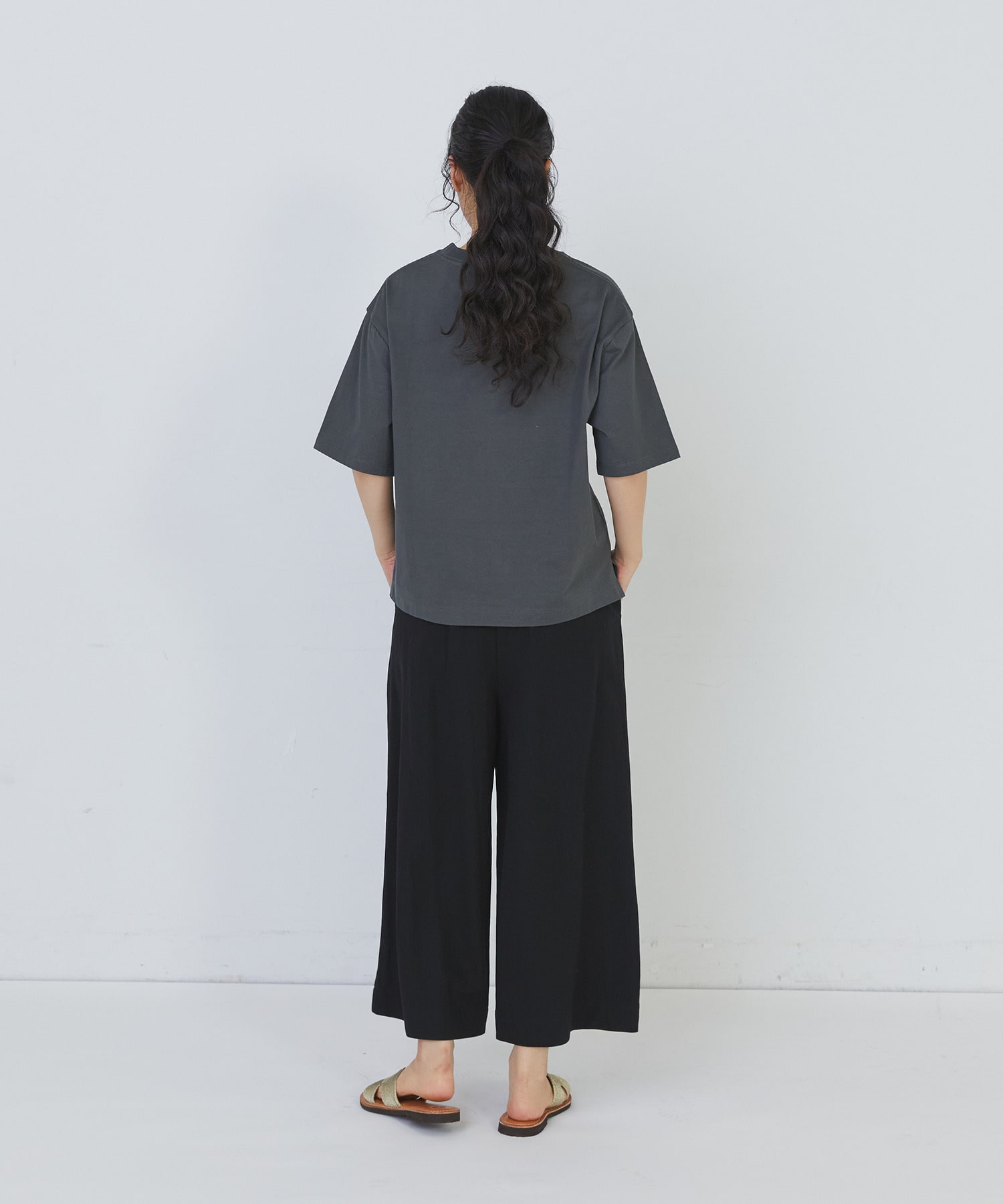 【congés payés】ドロップショルダーベーシックＴシャツ 詳細画像 チャコールグレー 10