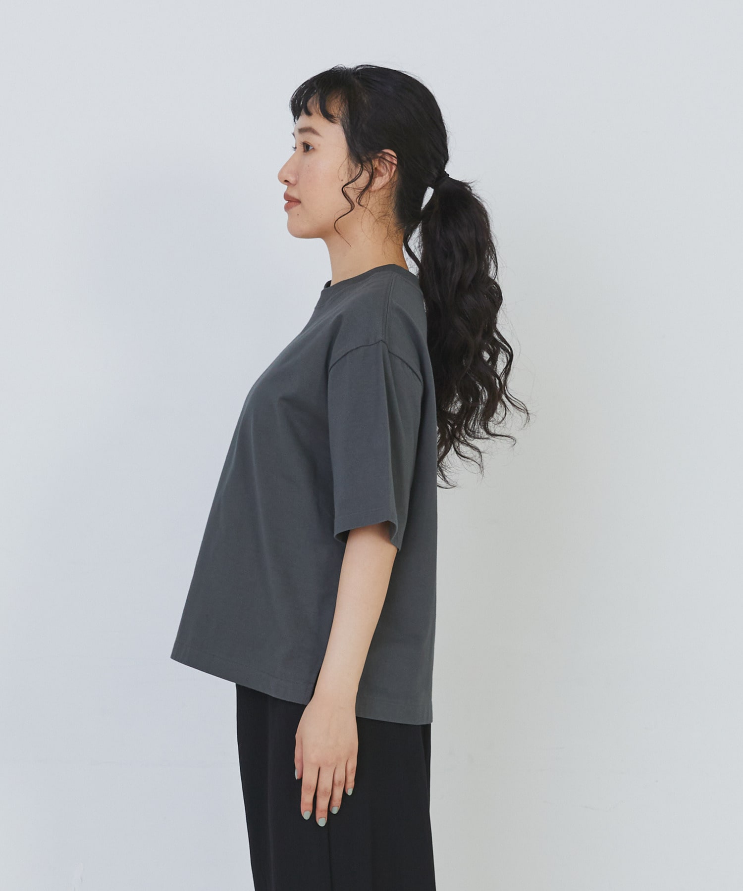 【congés payés】ドロップショルダーベーシックＴシャツ 詳細画像 チャコールグレー 13